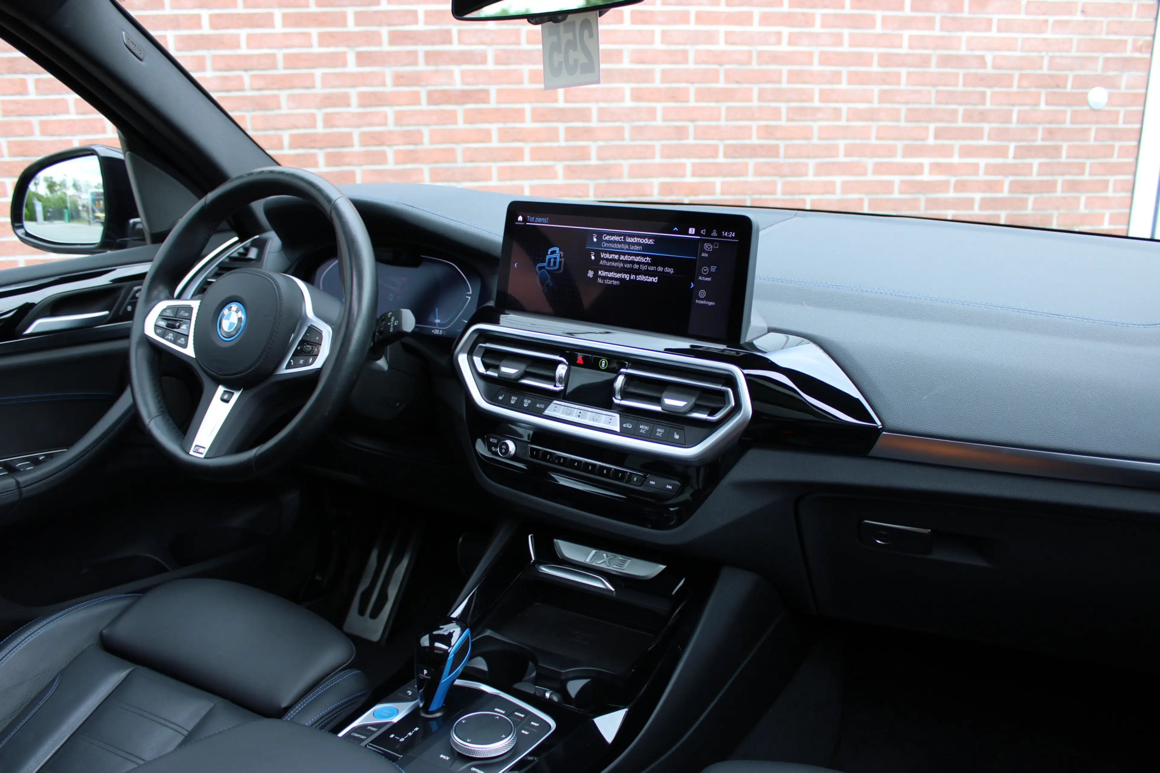 BMW iX3 High Executive M Sport 80 kWh |PANO-DAK|HUD|TREKHA — photo 6