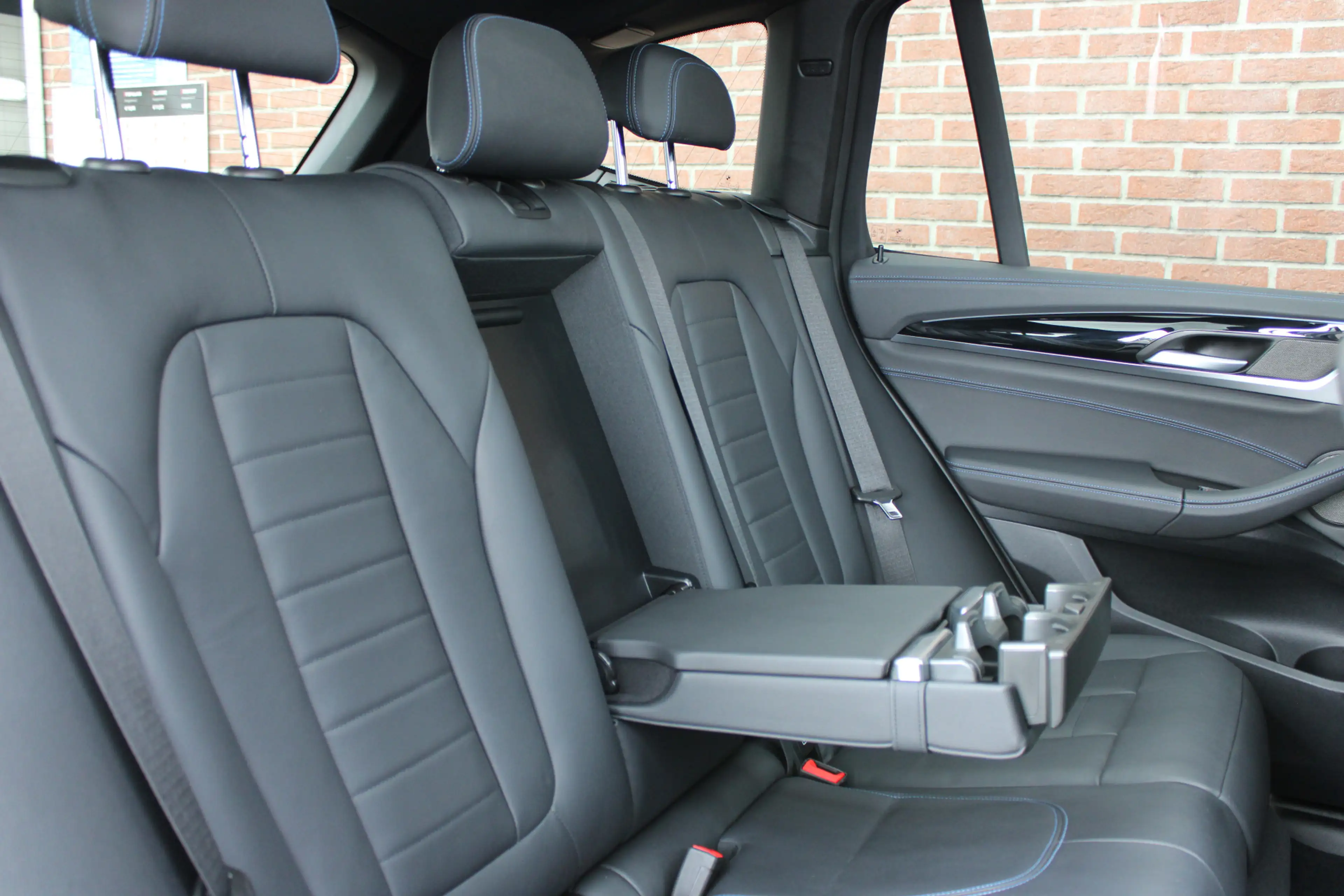 BMW iX3 High Executive M Sport 80 kWh |PANO-DAK|HUD|TREKHA — photo 15