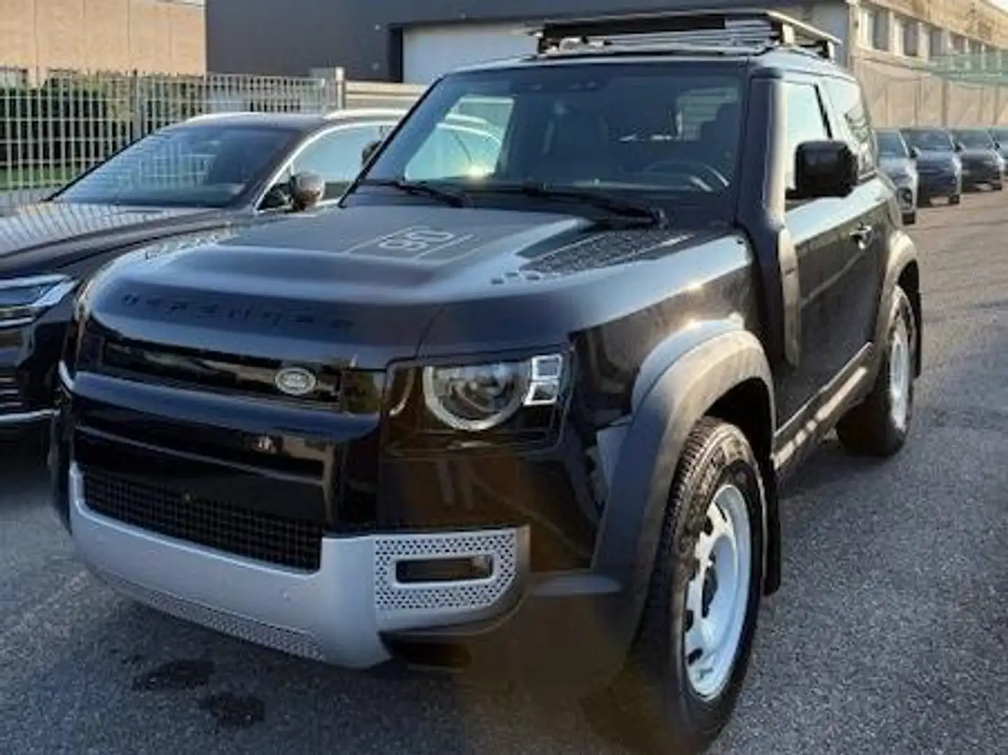 Land Rover Defender Defender 90 3.0d i6 mhev EXPLORER PACK AUT Nero - 2