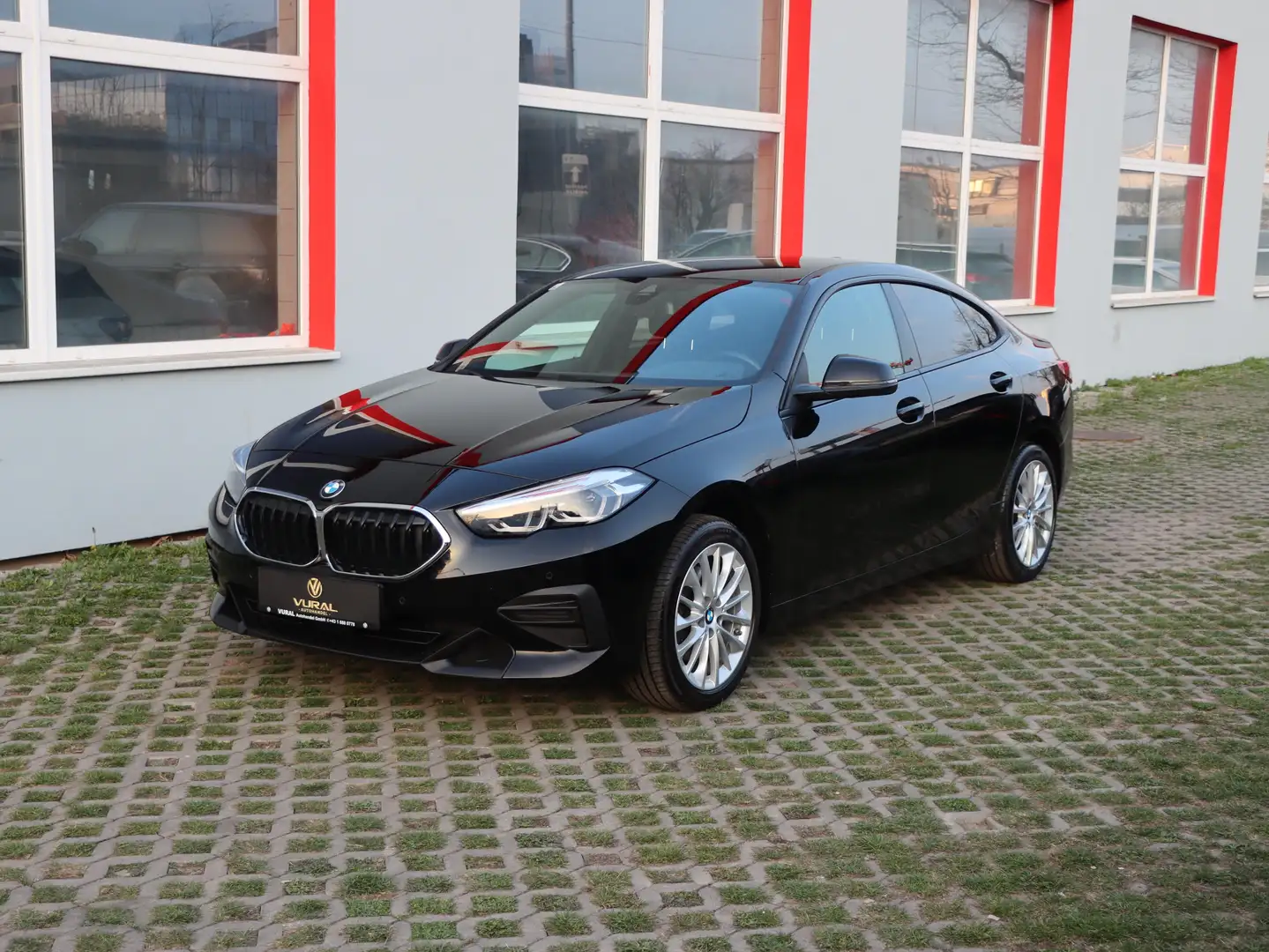 BMW 218 d Gran Coupe Aut.| NAVI | LED | Active Guard Plus| Schwarz - 2