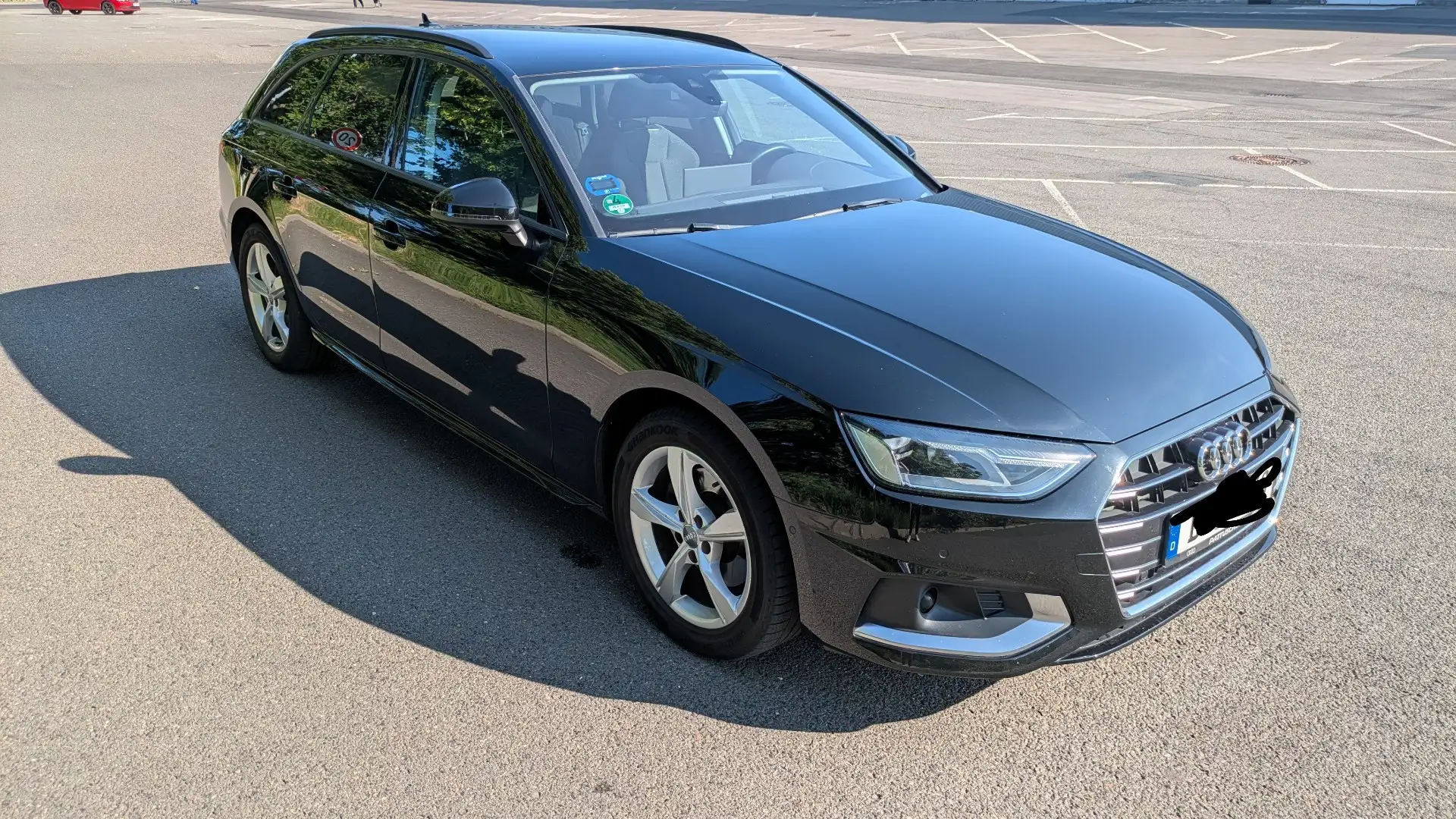 Audi A4 40 TFSI advanced Schwarz - 1