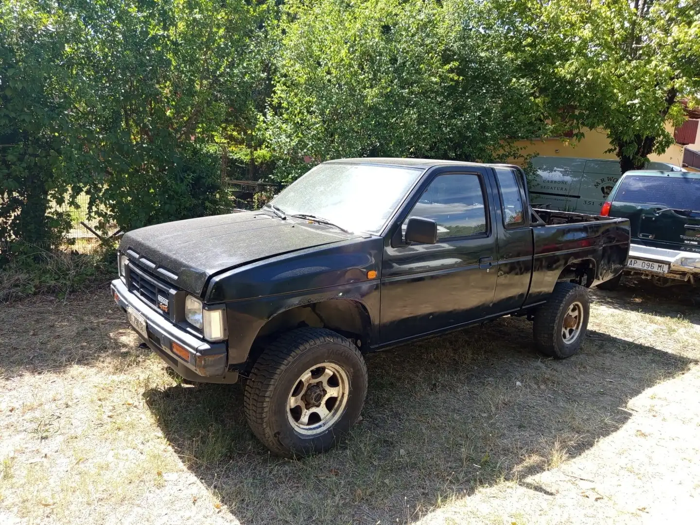 Nissan King Cab 2.5d - 1