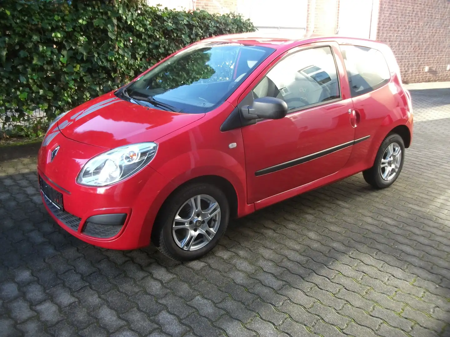 Renault Twingo Twingo 1.2 Klima, Alu, EFH, Tüv/AU 2.Jahre Rot - 1