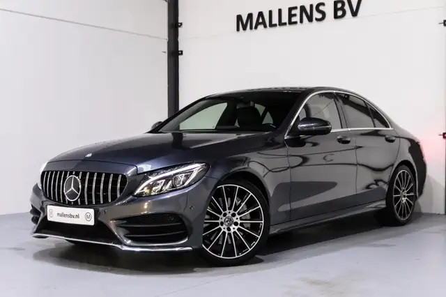Mercedes-Benz C 250 Prestige AMG/GECHIPT/19INCH/DEALEROH/LEDER/LED