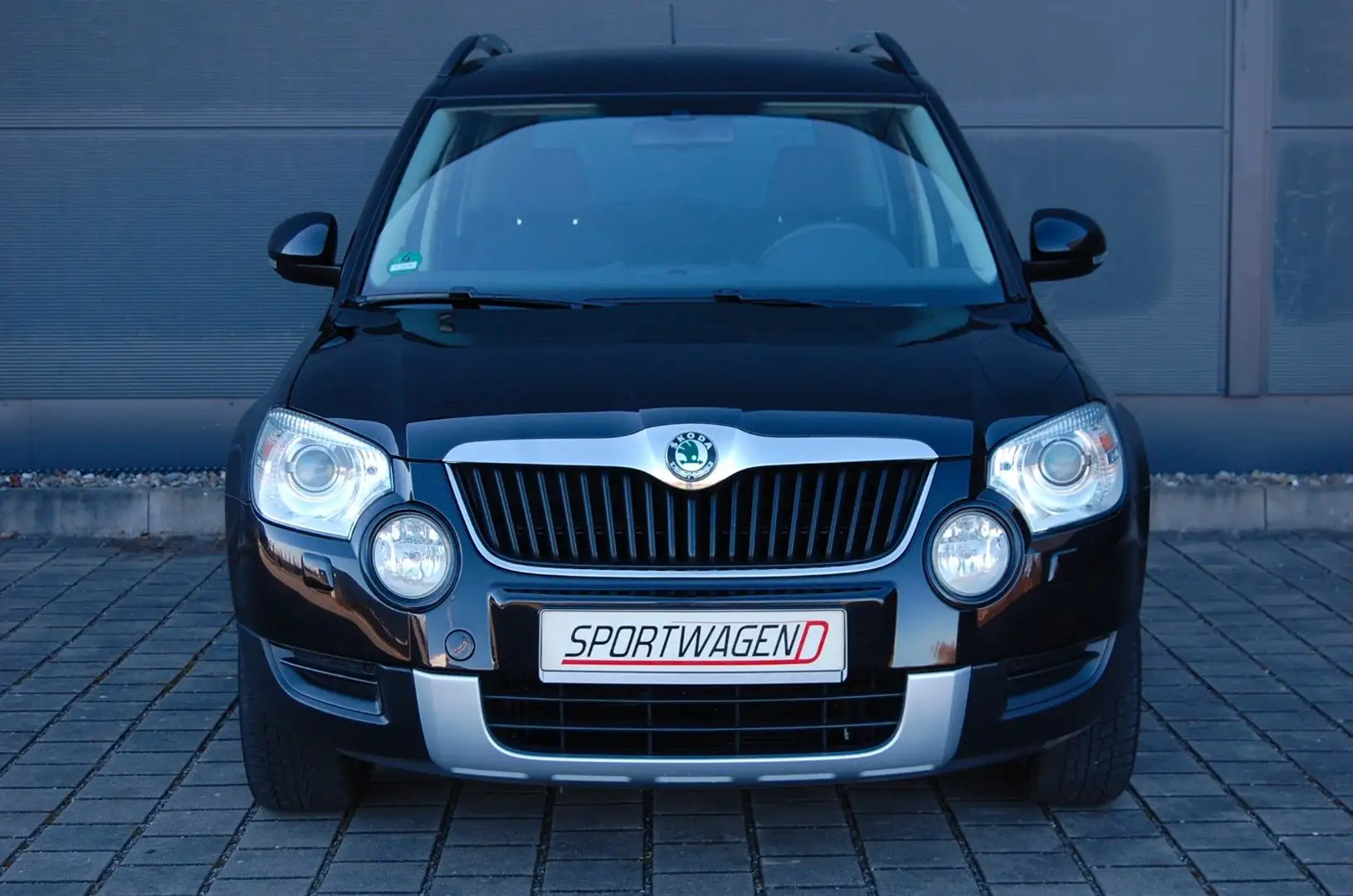 Skoda Yeti 1.8TSI 4x4 Experience 6-Gang Navi AHK Schwarz - 2