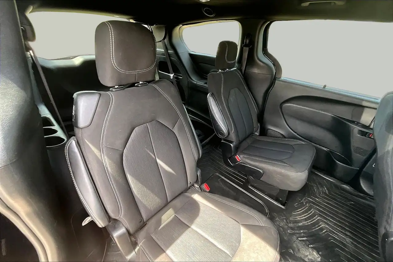 Chrysler Pacifica снимка Chrysler Pacifica