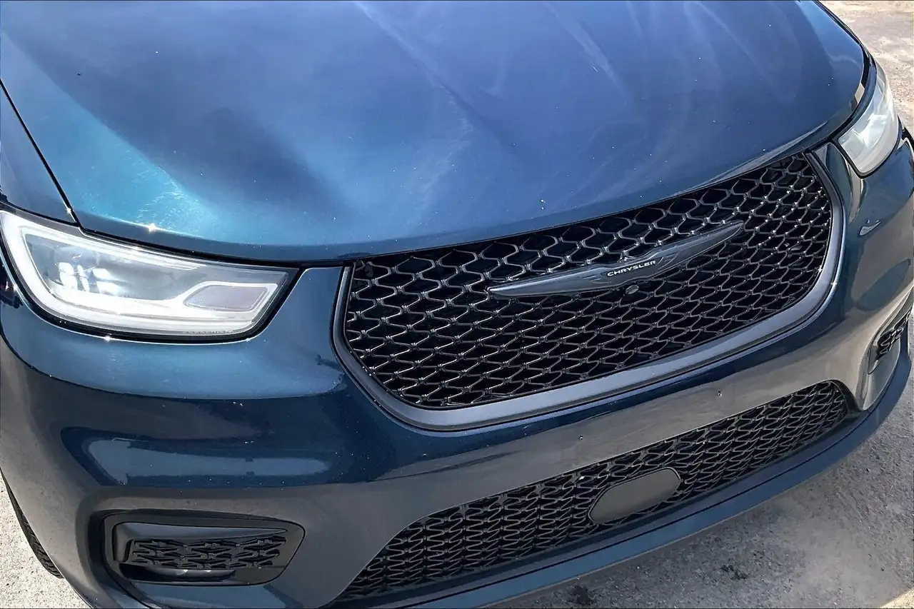 Chrysler Pacifica снимка Chrysler Pacifica