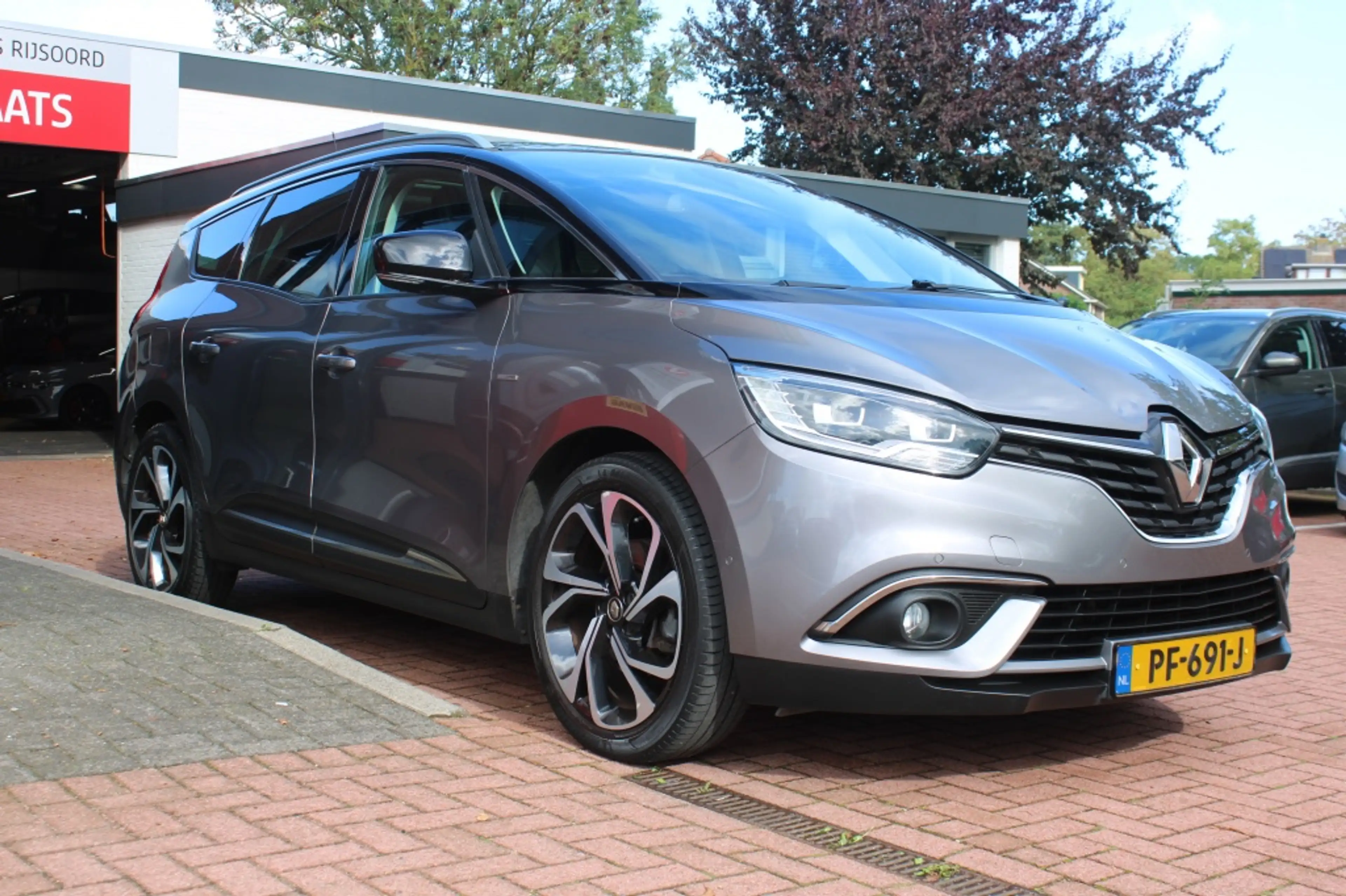 Renault Grand Scenic Megane 1.2 TCE 7p *Bose* | Trekhaak | Panoramadak — photo 6