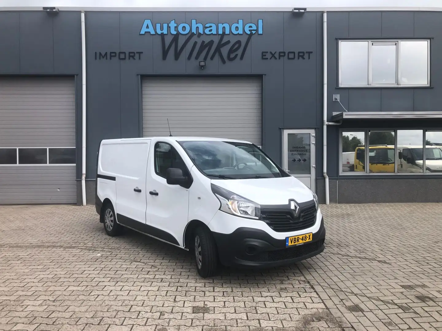 Renault Trafic 1.6 dCi T27 L1H1 EURO6 AIRCO NAVI Weiß - 1