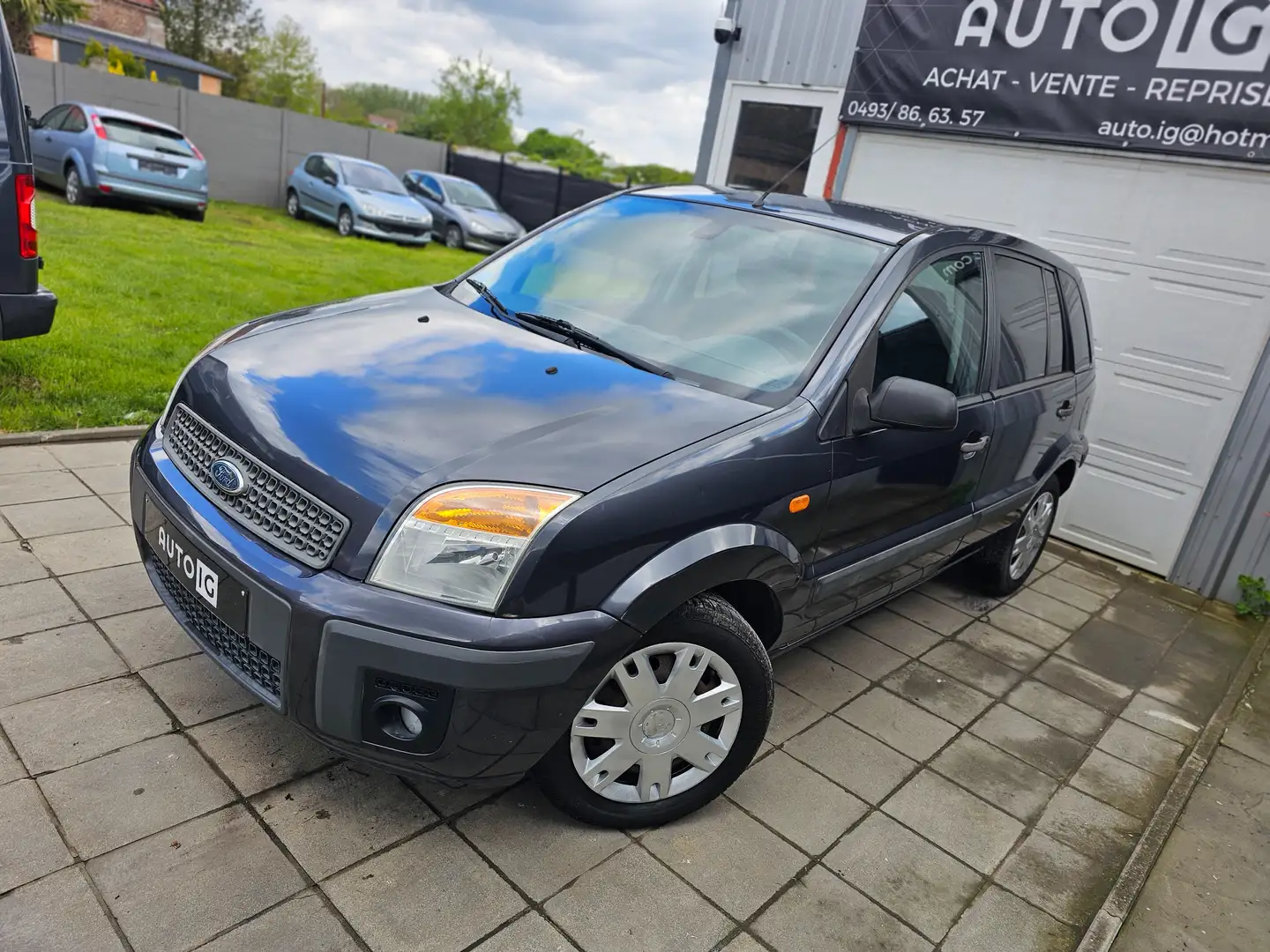 Ford Fusion 1.4 TDCi Ambiente Zwart - 1
