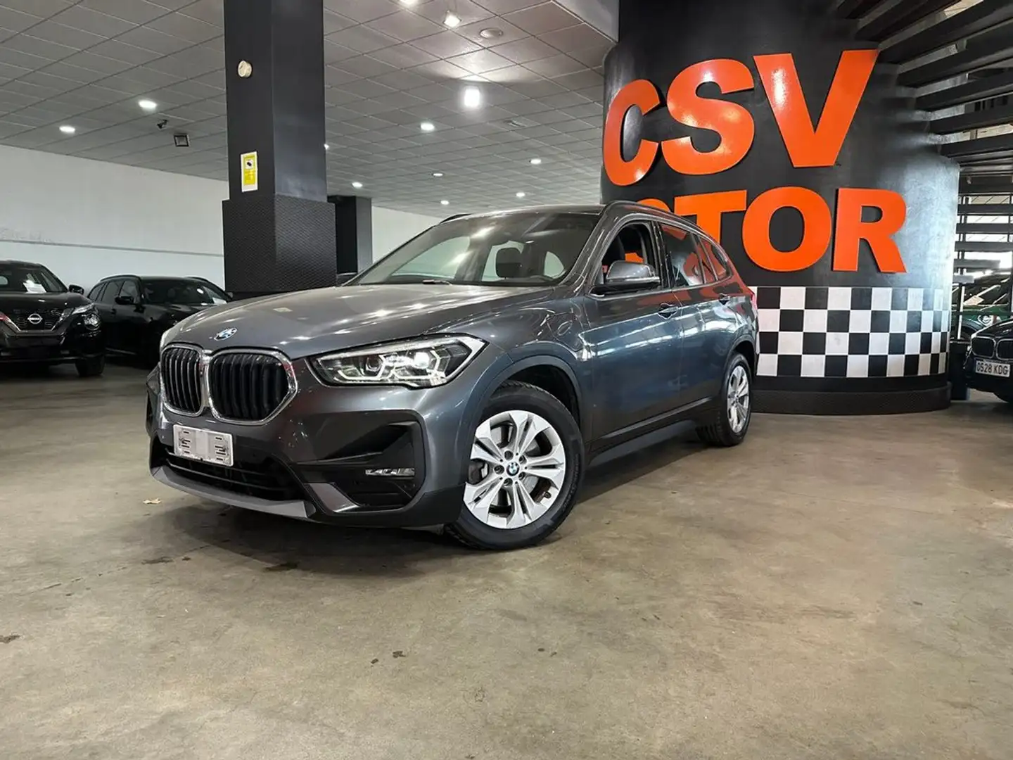 BMW X1 xDrive25e Gris - 2