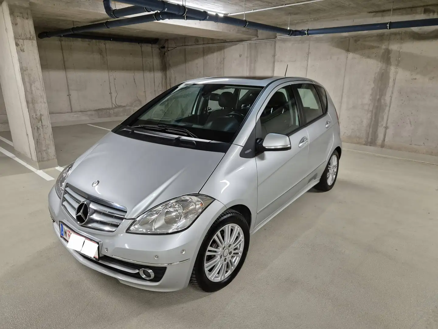 Mercedes-Benz A 160 A 160 Elegance BlueEfficiency CDI Elegance Silber - 2