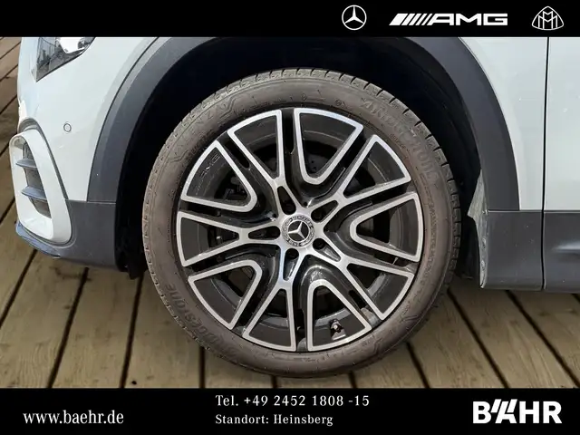 Mercedes-Benz GLB view 6