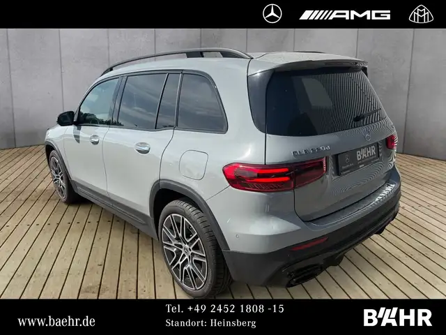 Mercedes-Benz GLB view 3
