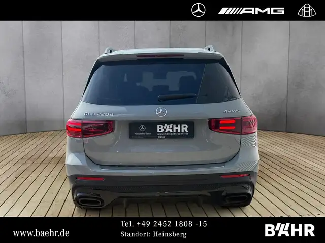 Mercedes-Benz GLB view 8