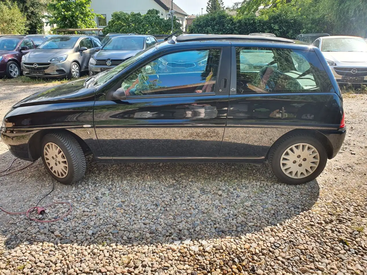 Lancia Ypsilon Cosmopolitan nero / elek. Faltdach/HU Neu, foto 2