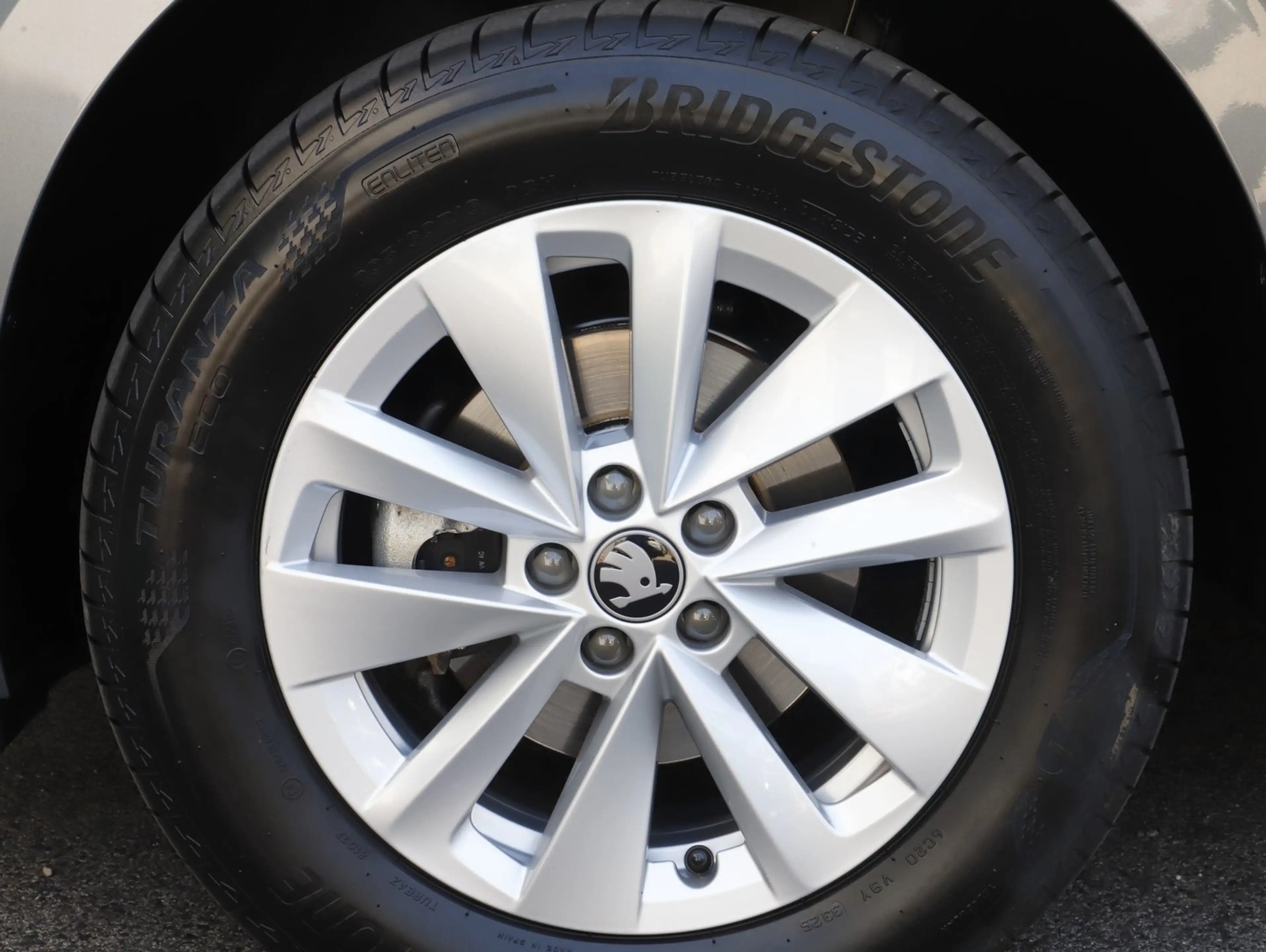 Skoda Kamiq Selection TSI DSG — photo 4