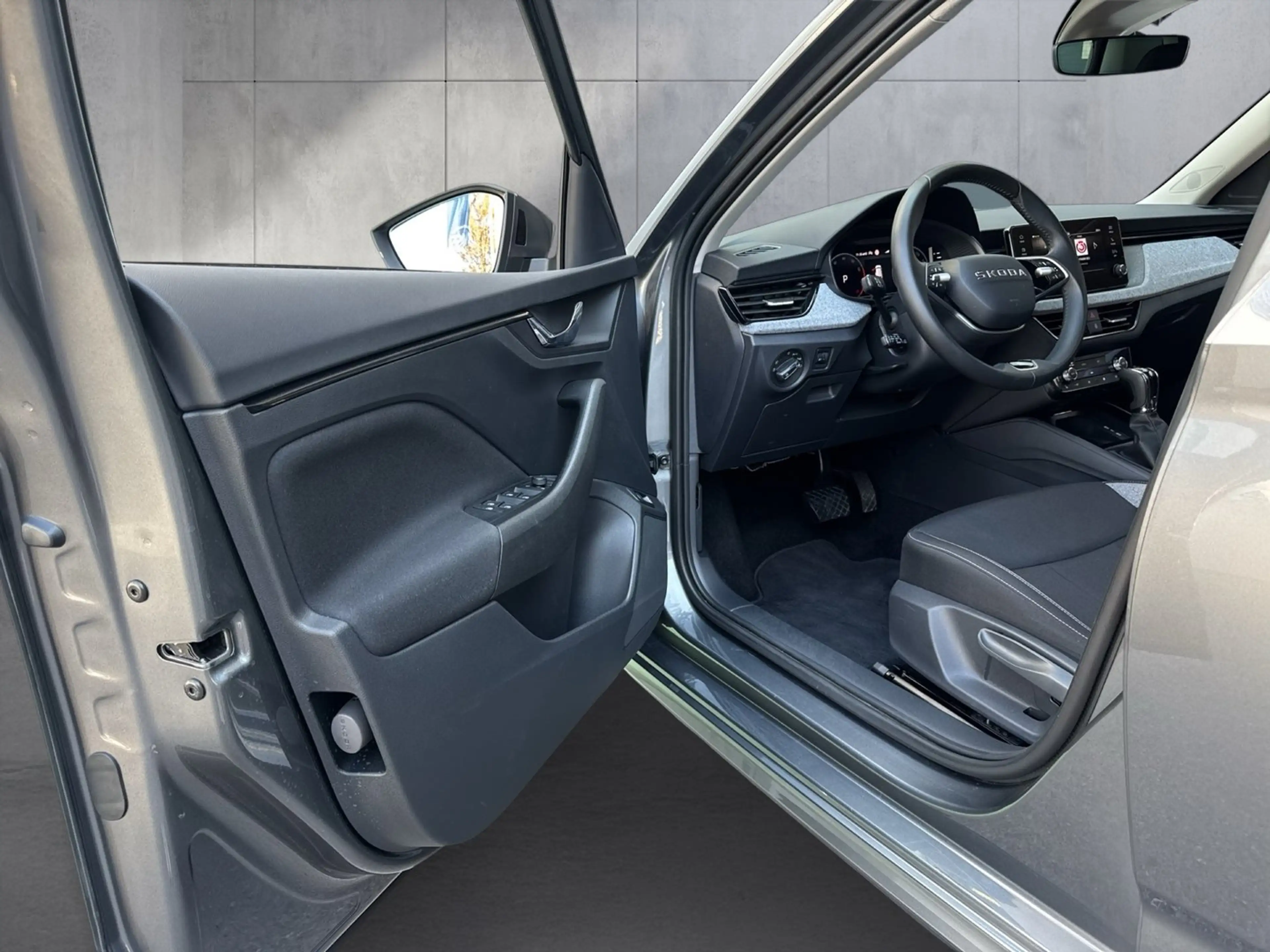 Skoda Kamiq Selection TSI DSG — photo 13