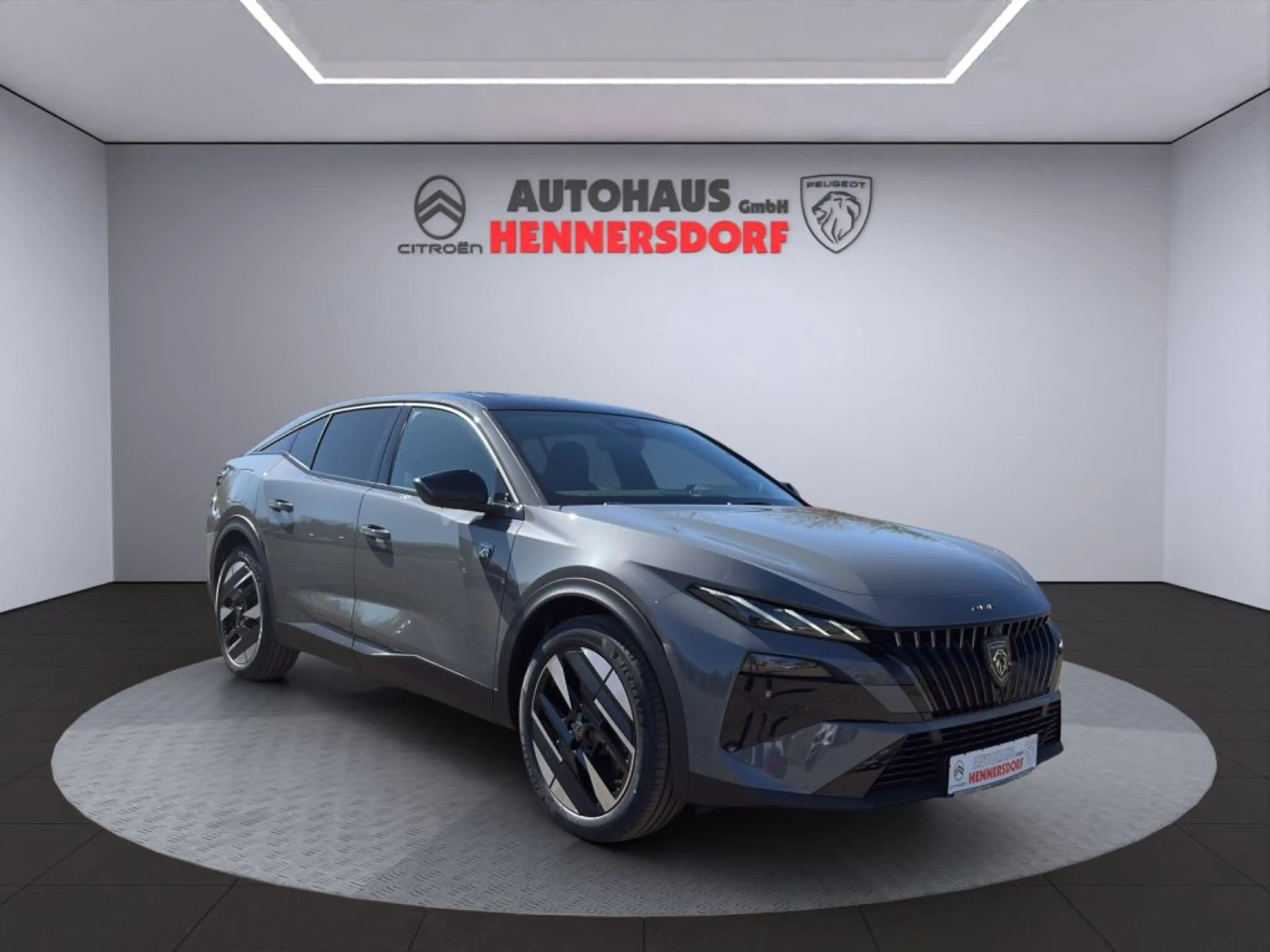 Peugeot 408 HYBRID 145 e-DSC6 GT Exclusive (F) — photo 2