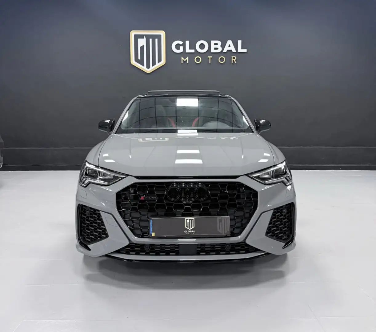 Audi RS Q3 2.5 TFSI quattro S tronic Gris - 2
