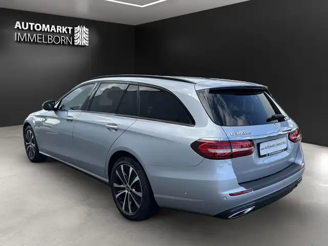 Mercedes-Benz E-Class view 2