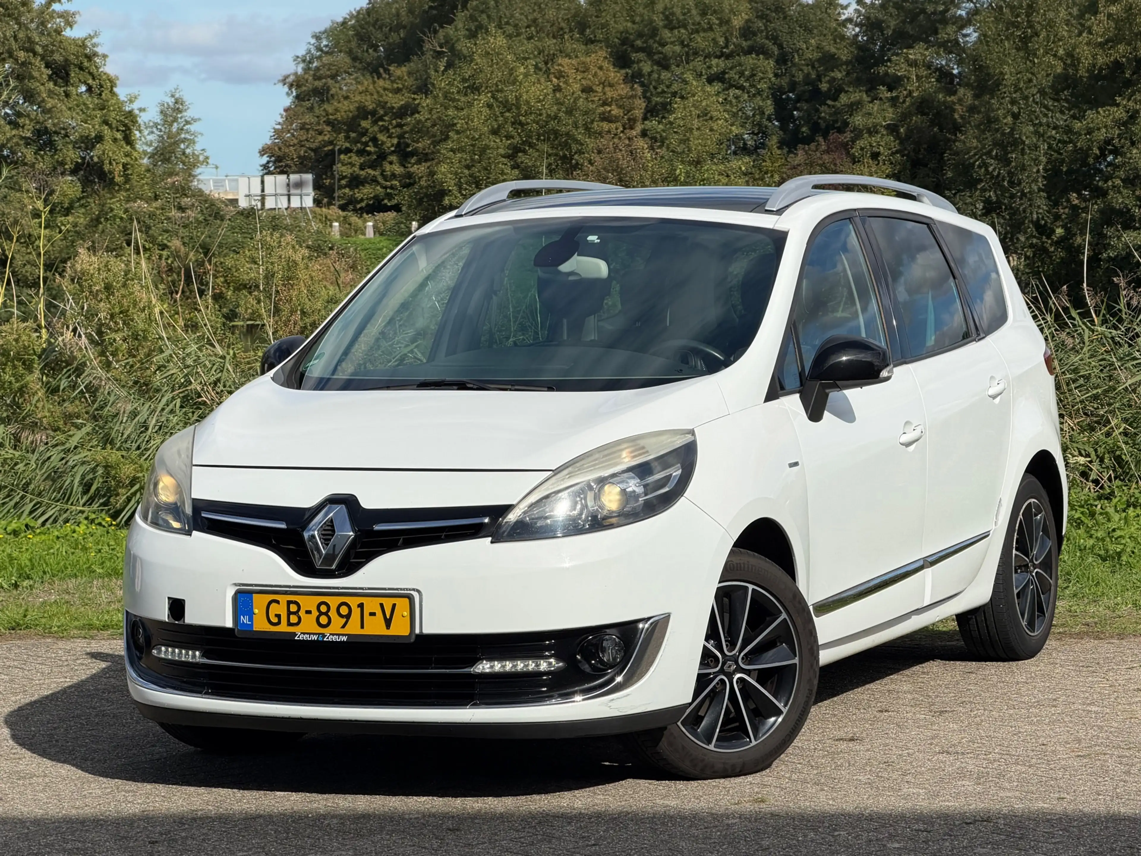 Renault Grand Scenic 1.2 TCe Bose - Blanc Glacier - Panorama/schuifdak — photo 2