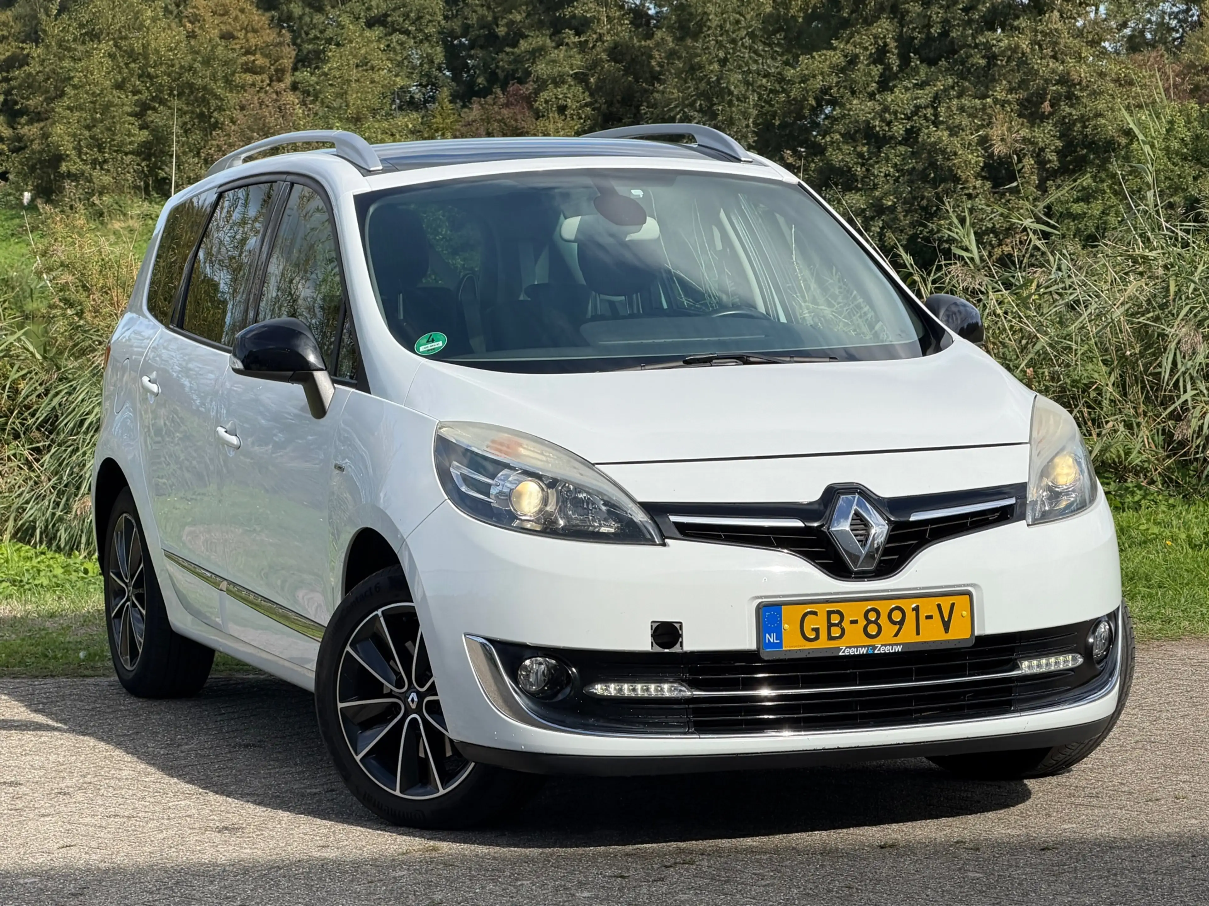 Renault Grand Scenic 1.2 TCe Bose - Blanc Glacier - Panorama/schuifdak — photo 4