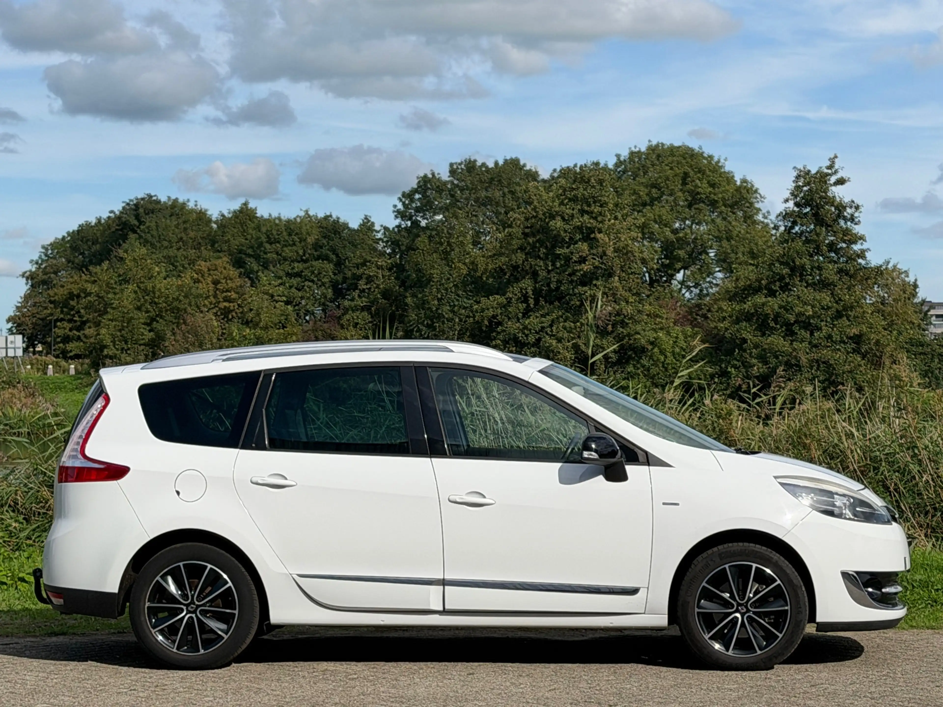 Renault Grand Scenic 1.2 TCe Bose - Blanc Glacier - Panorama/schuifdak — photo 5
