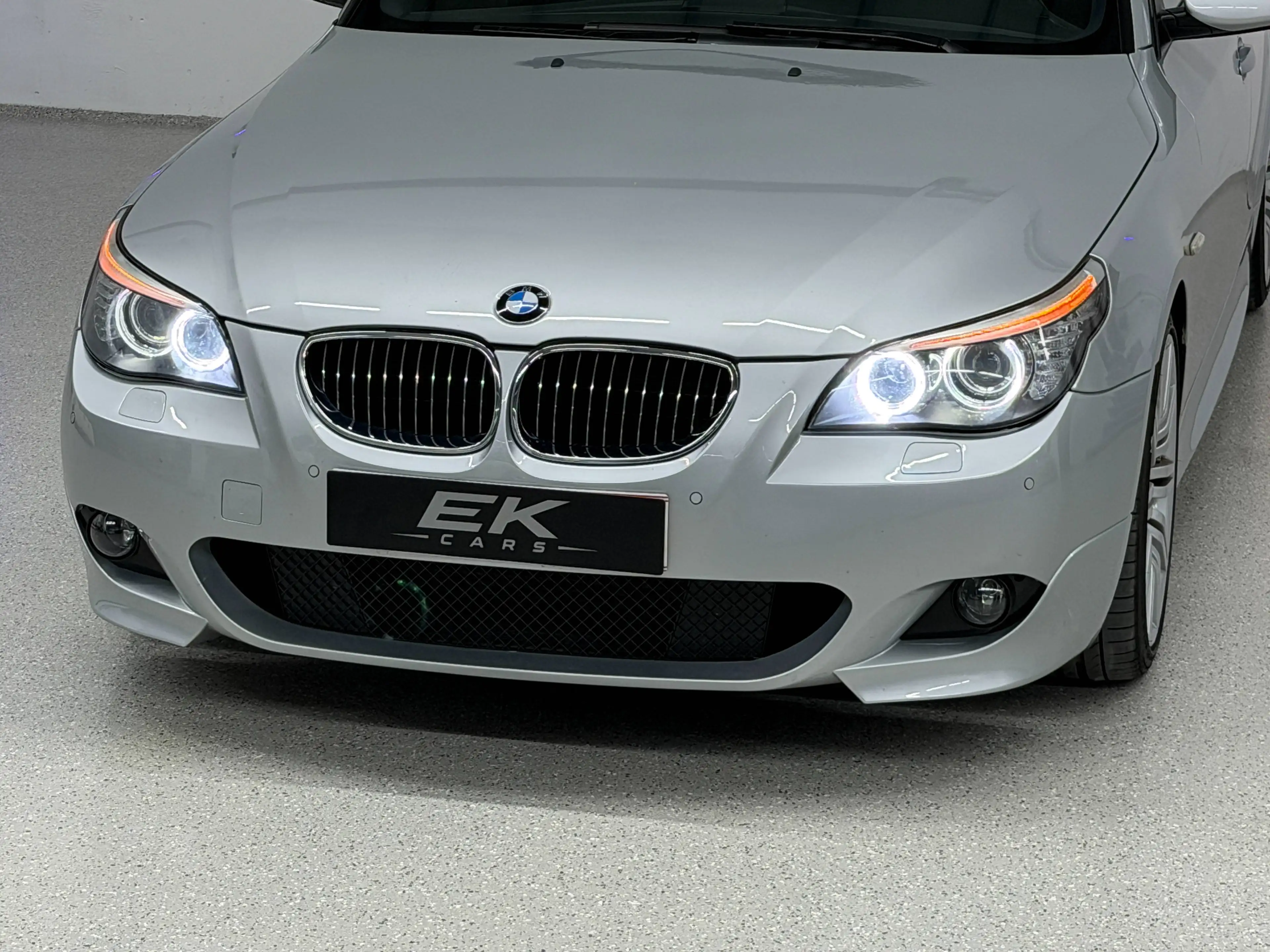 BMW 525 D Edition M-Paket *SITZH* *19-ZOLL* *NAVI* *PDC* — photo 9