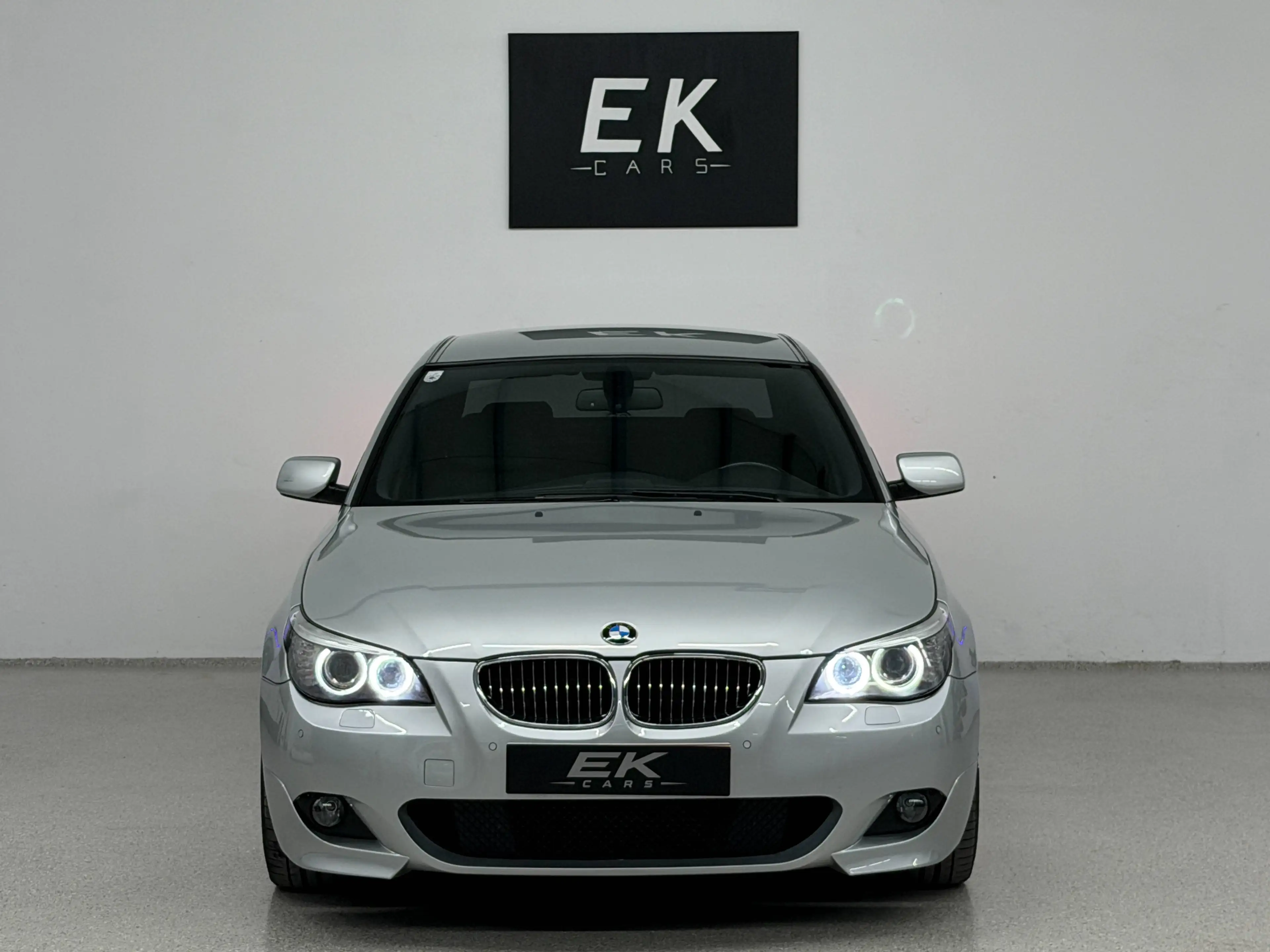 BMW 525 D Edition M-Paket *SITZH* *19-ZOLL* *NAVI* *PDC* — photo 2
