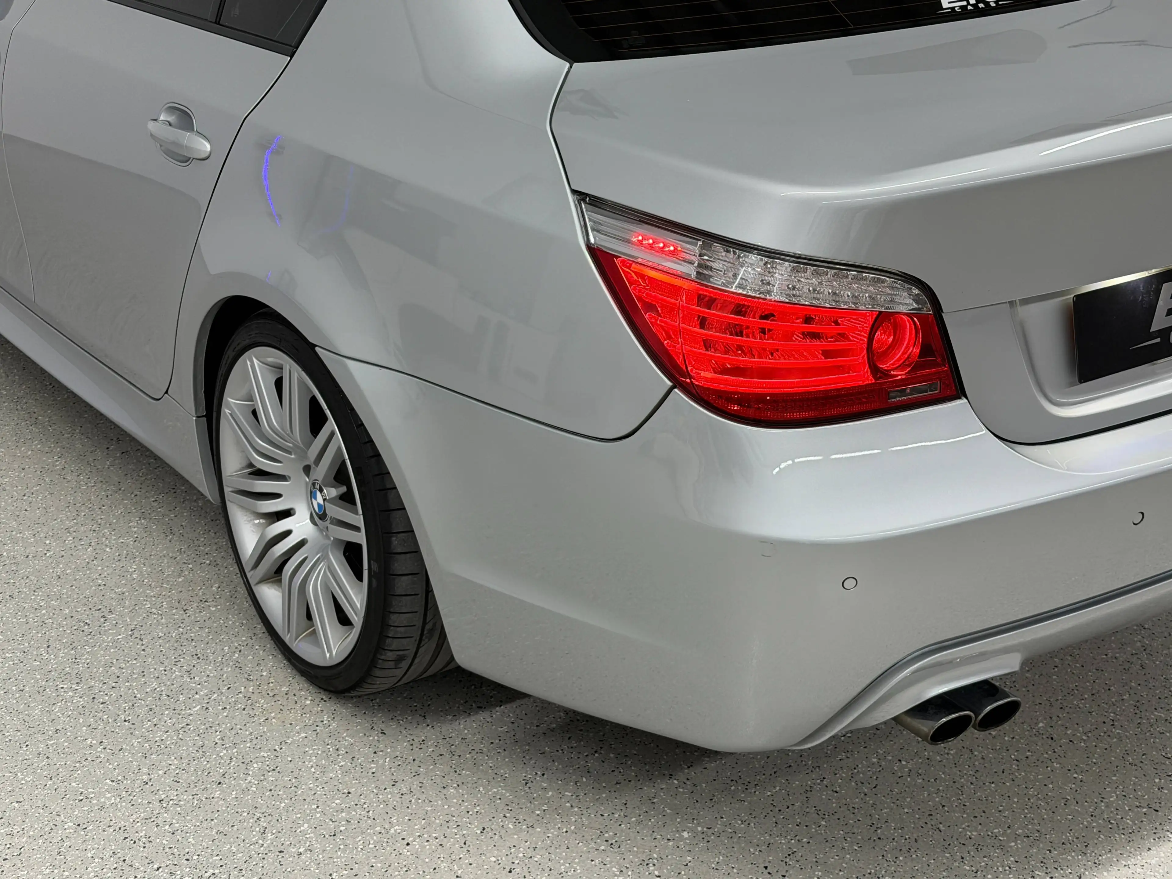 BMW 525 D Edition M-Paket *SITZH* *19-ZOLL* *NAVI* *PDC* — photo 10
