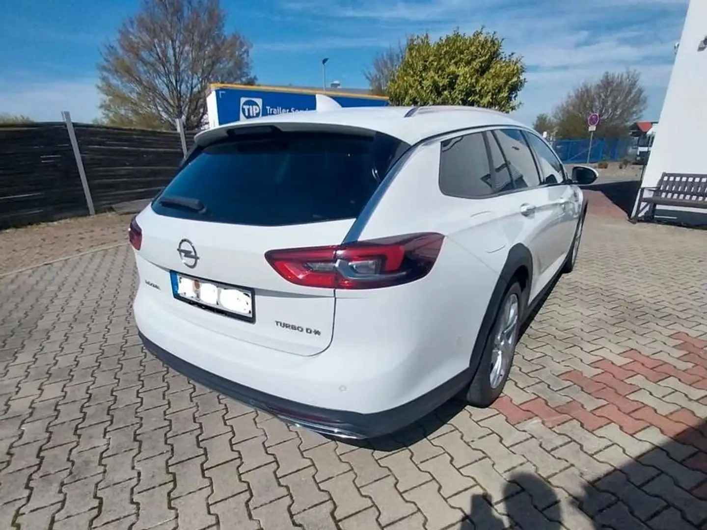 Opel Insignia Insignia Country Tourer  4X4 Leder Headup uvm. Weiß - 2