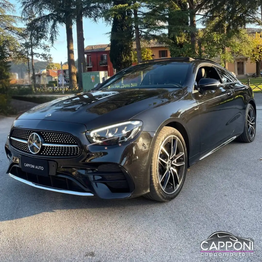 Mercedes-Benz E 220 de 4Matic Coupé AMG Noir - 1
