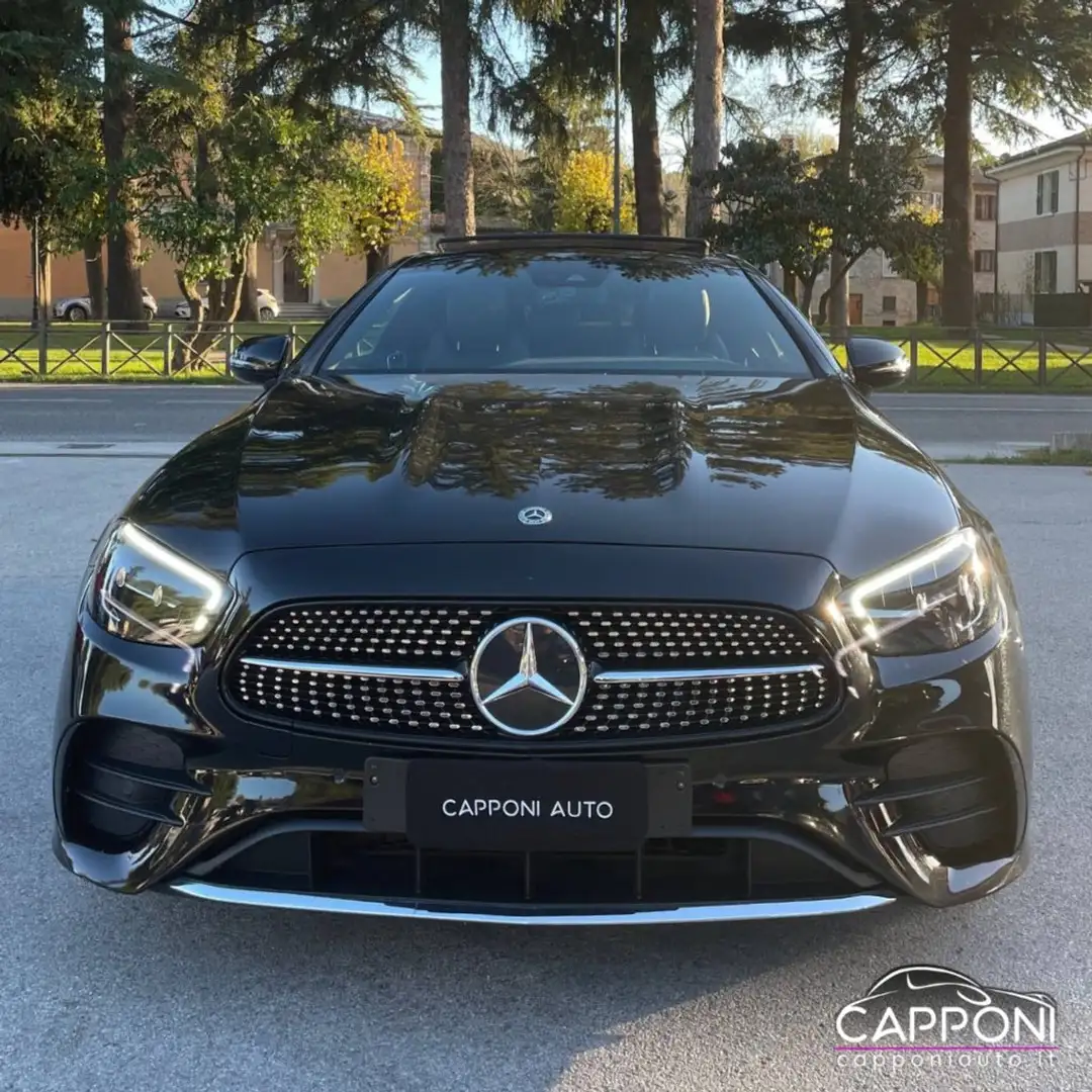 Mercedes-Benz E 220 de 4Matic Coupé AMG Noir - 2