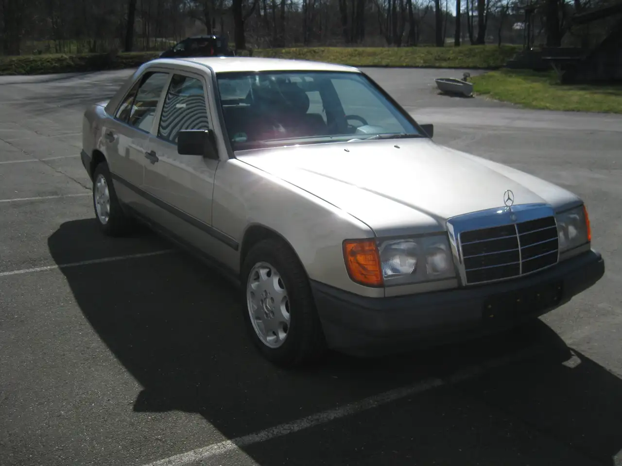 Mercedes-Benz E 260