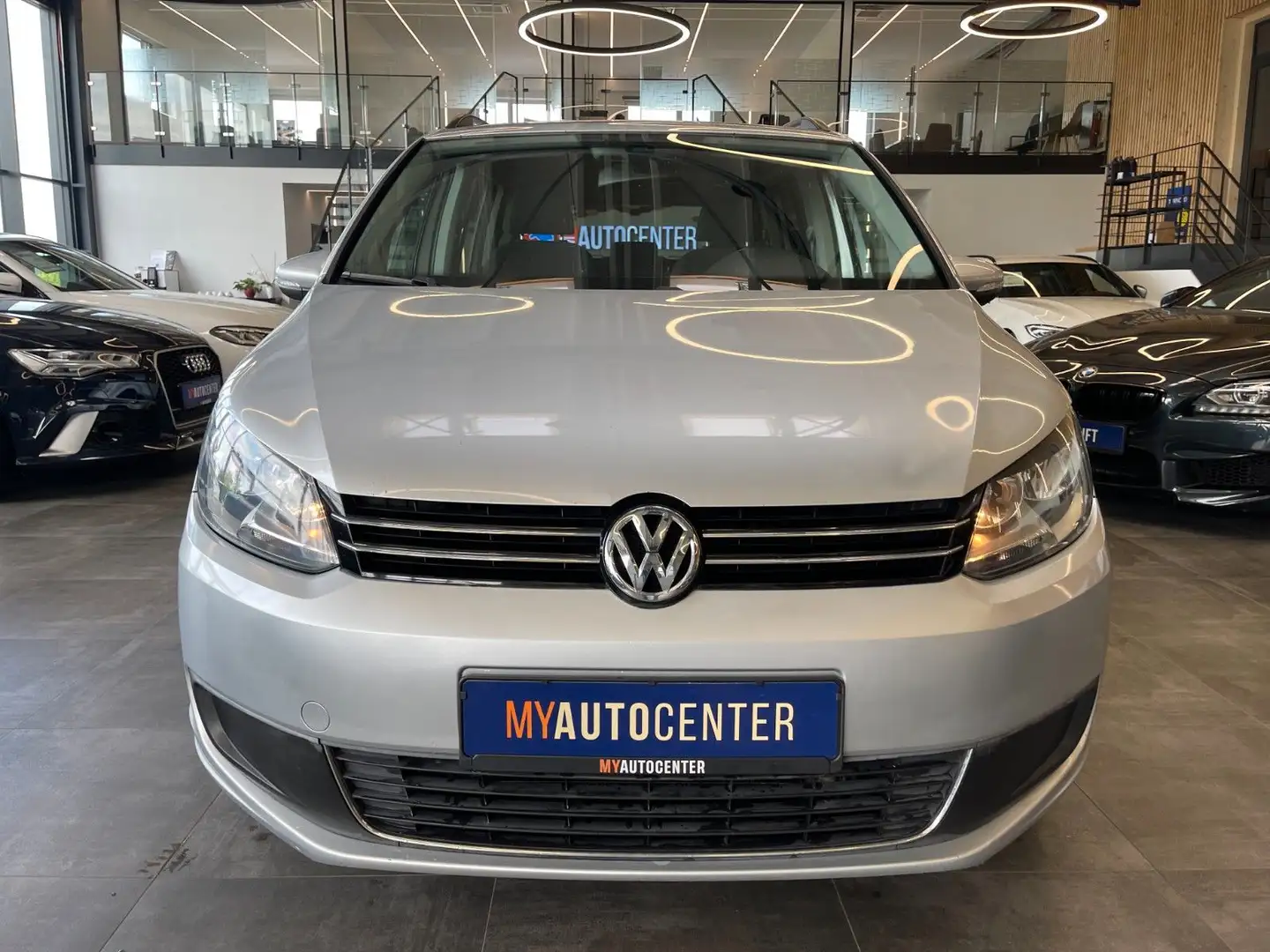 Volkswagen Touran Comfortline *7.SITZER*TEMPOMAT*KLIMA*AHK* Silber - 2