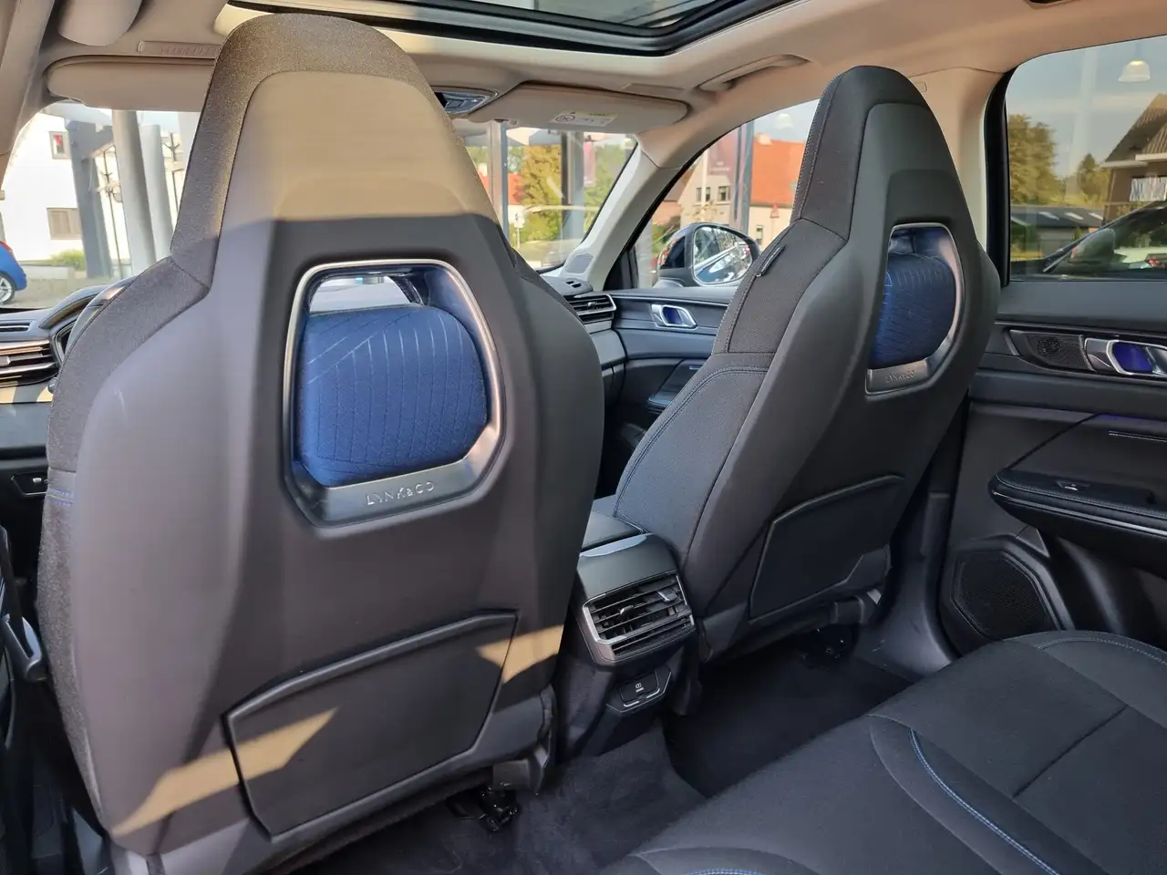 Lynk & Co 01 1.5 Plug-in Hybrid | 75km Electr.bereik | 360 came 15