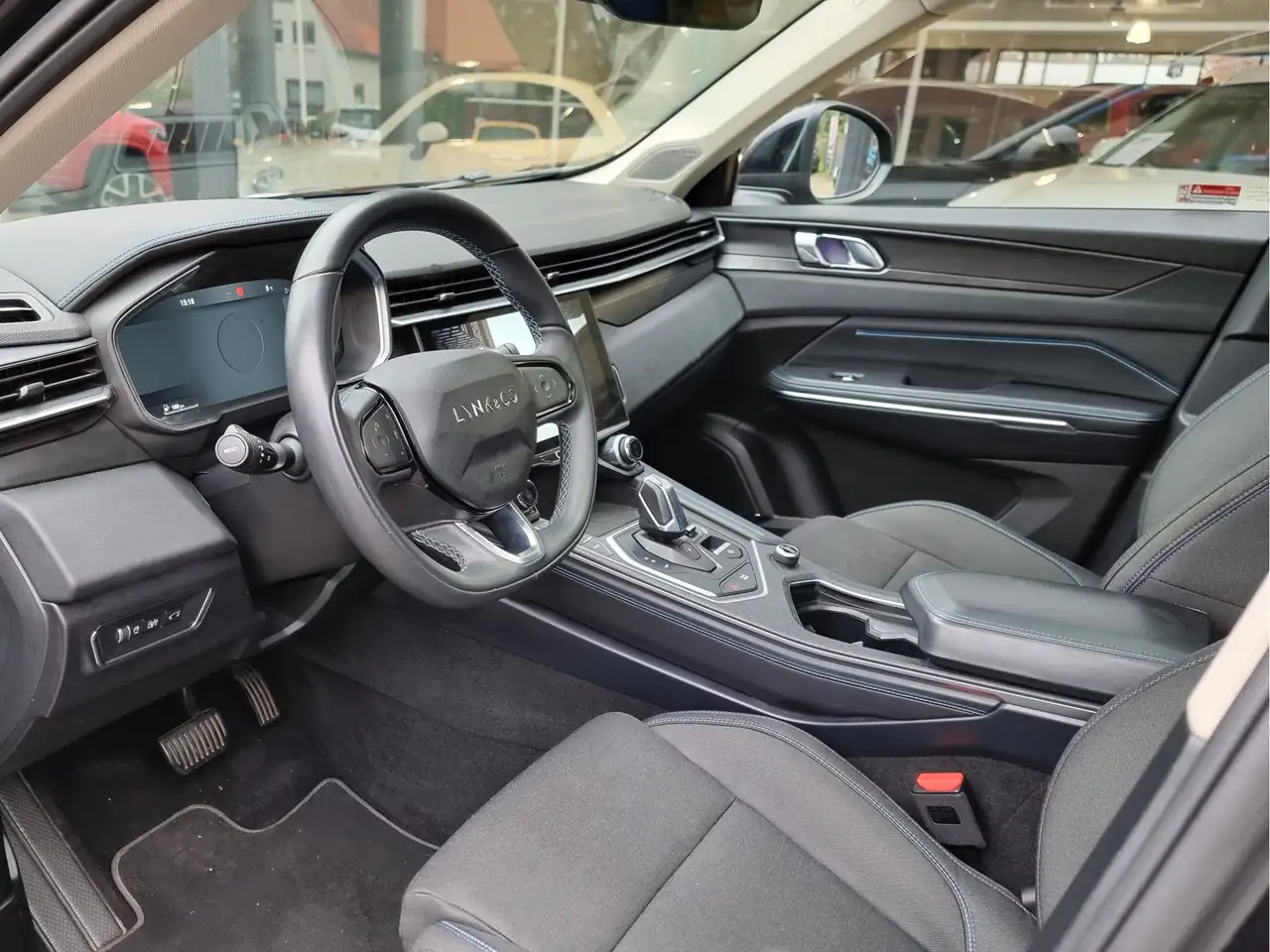 Lynk & Co 01 1.5 Plug-in Hybrid | 75km Electr.bereik | 360 came 13