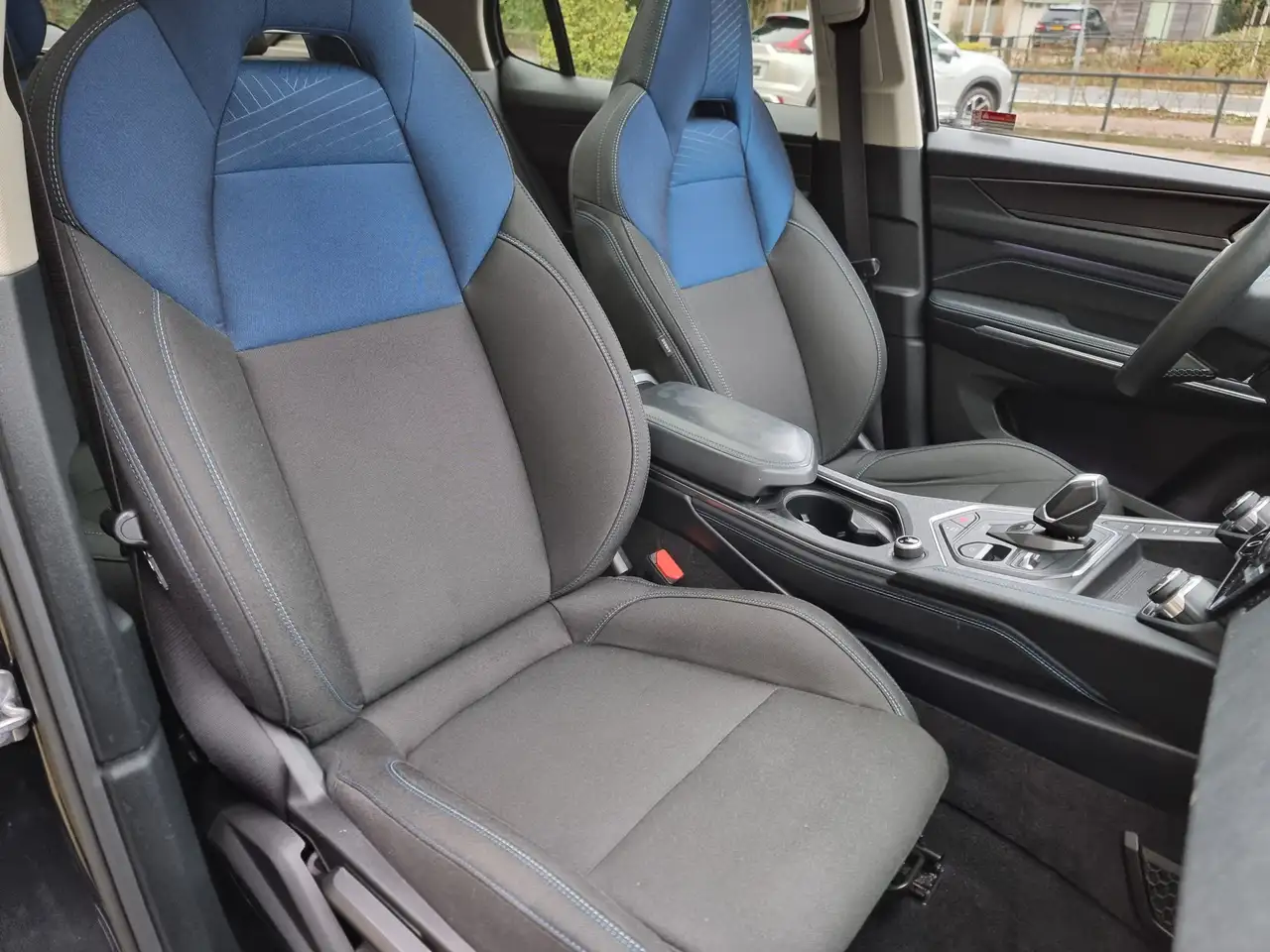 Lynk & Co 01 1.5 Plug-in Hybrid | 75km Electr.bereik | 360 came 16