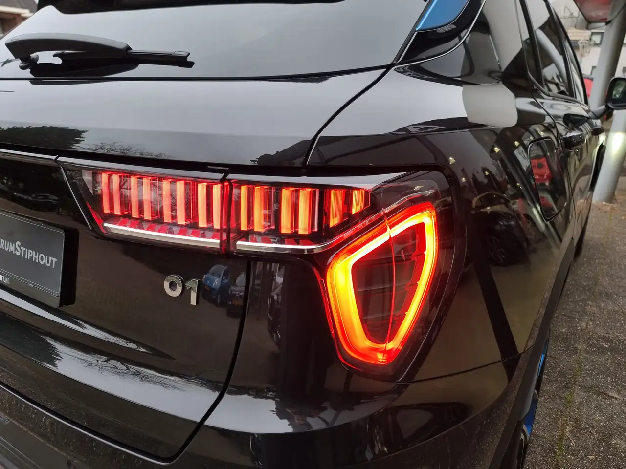 Lynk & Co 01 1.5 Plug-in Hybrid | 75km Electr.bereik | 360 came 32