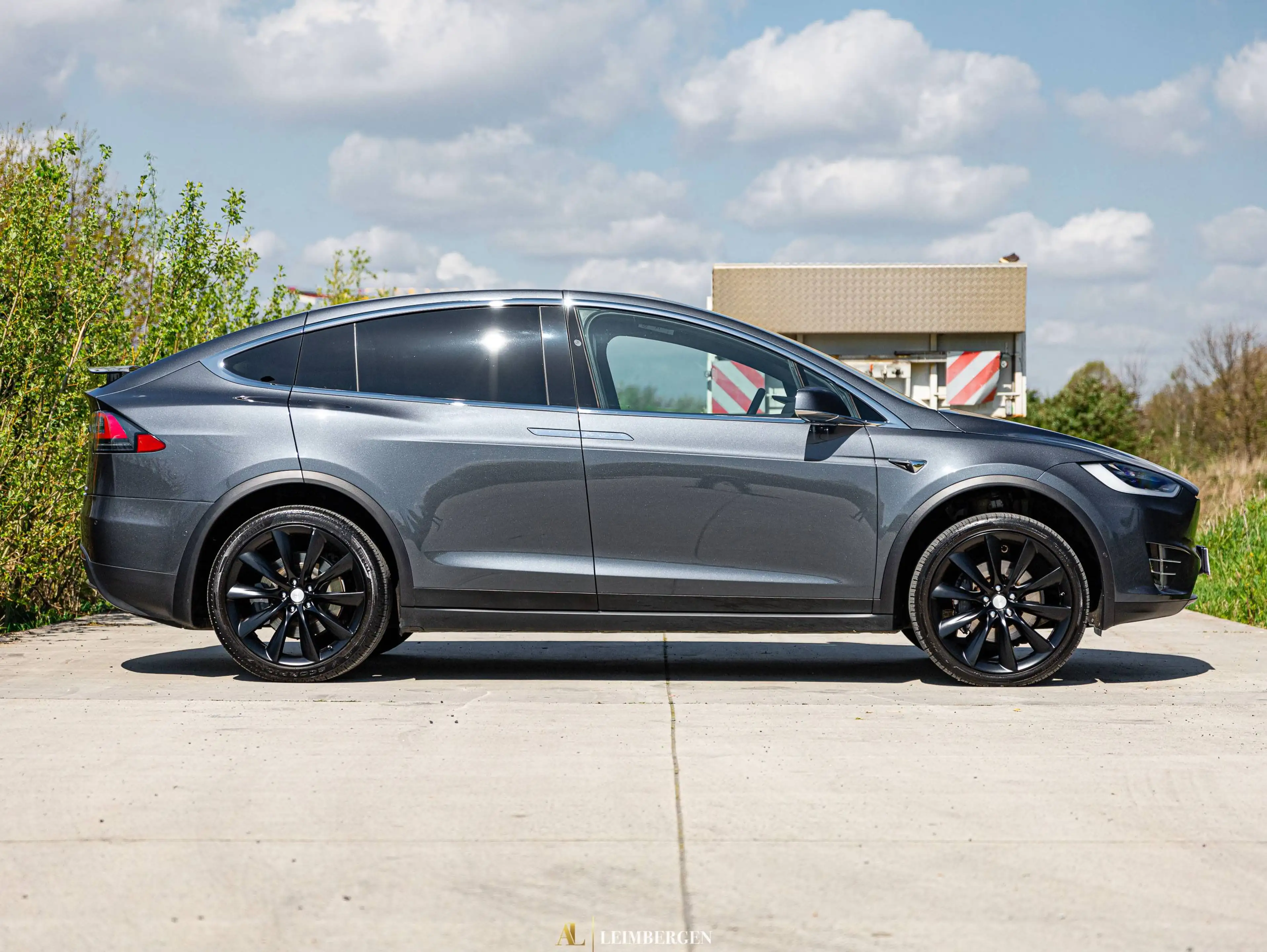 Tesla Model X 100D (100 kWh) Dual Motor / 6-seats / 22 Inch Onyx Wheels / White Interior / Autopilot / Air Susp — photo 8