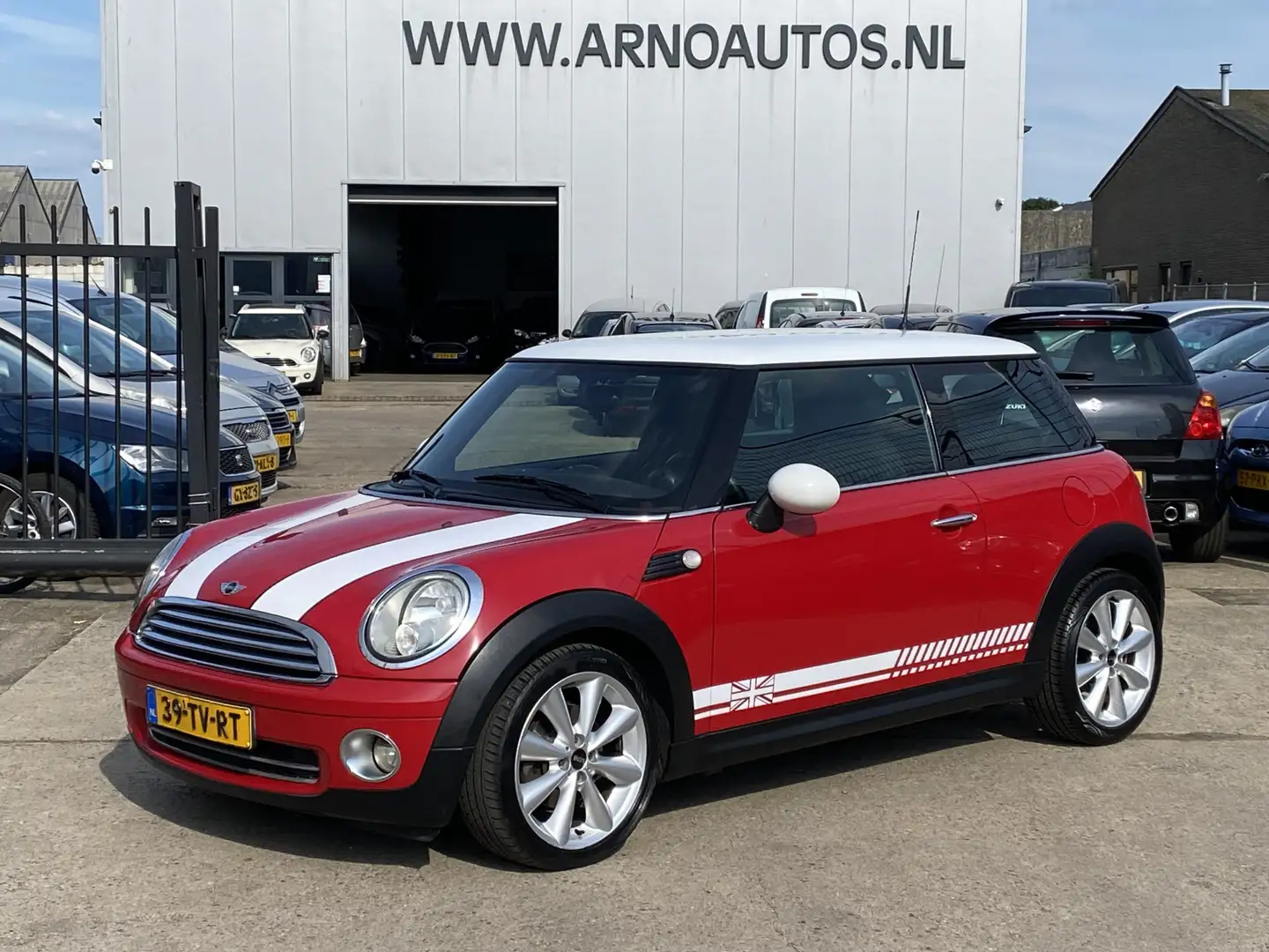 MINI Cooper Mini 1.6 Chili 120 PK, 6-BAK, AIRCO, HALF-LEDER IN Rood - 1