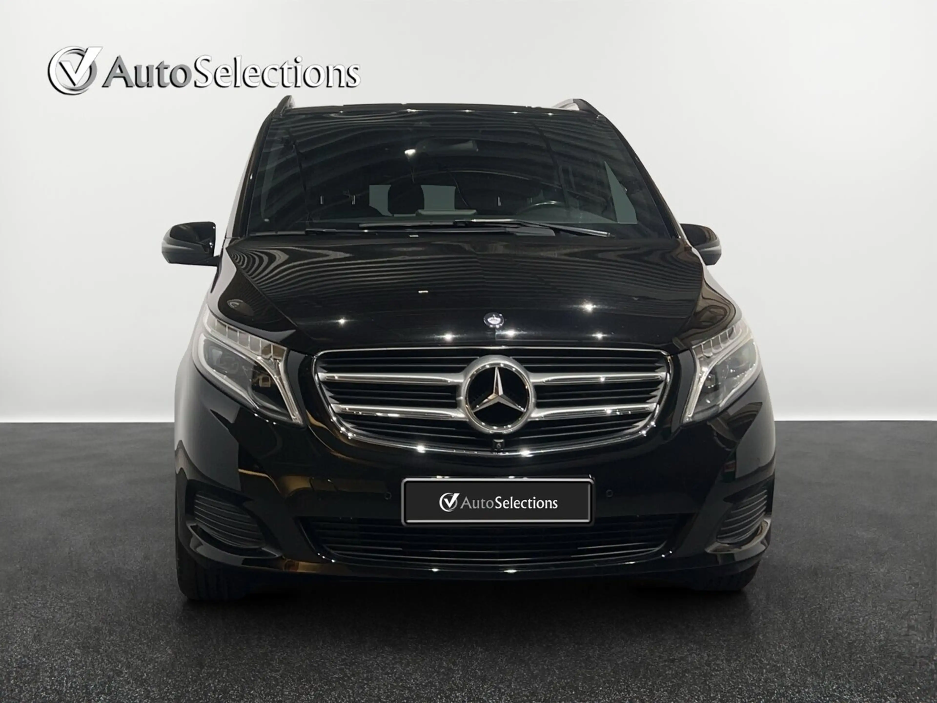 Mercedes-Benz V 250 AMG/7 plaatsen/ Avangarde/360/Leder — photo 2