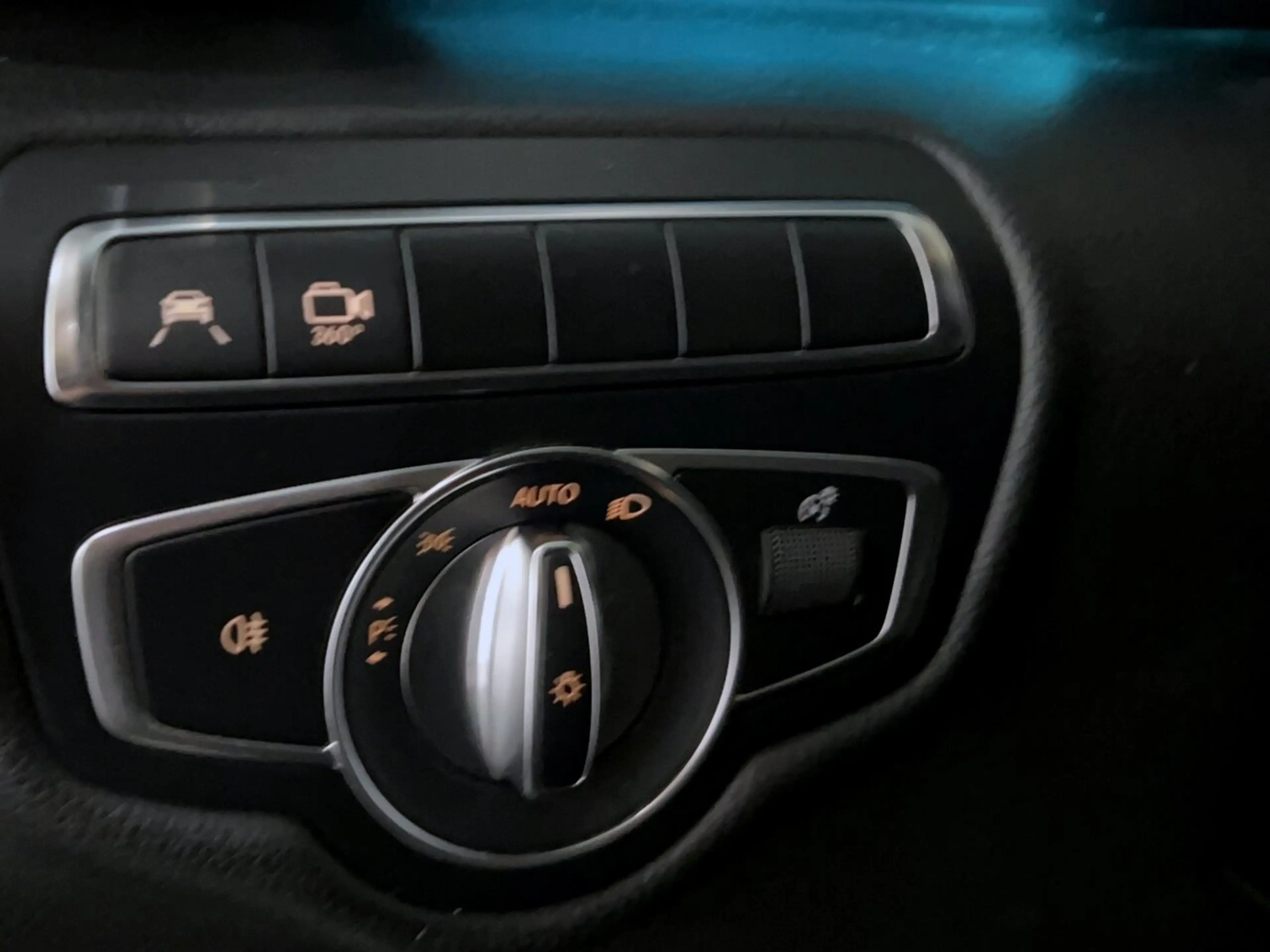 Mercedes-Benz V 250 AMG/7 plaatsen/ Avangarde/360/Leder — photo 12