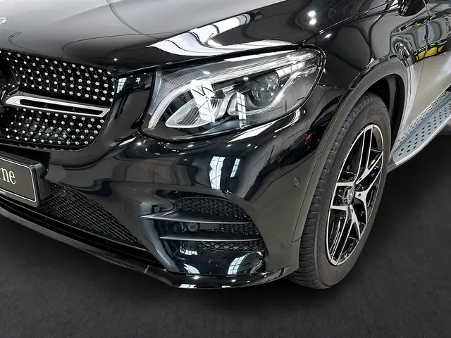 Mercedes-Benz GLC view 3