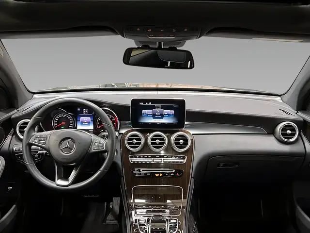 Mercedes-Benz GLC view 11