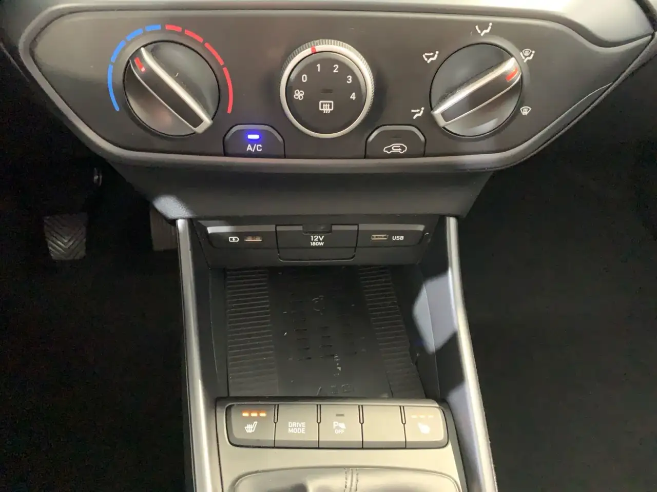Hyundai i20 1.0 T-GDI Trend Mild-Hybrid AHK 1Hd 28