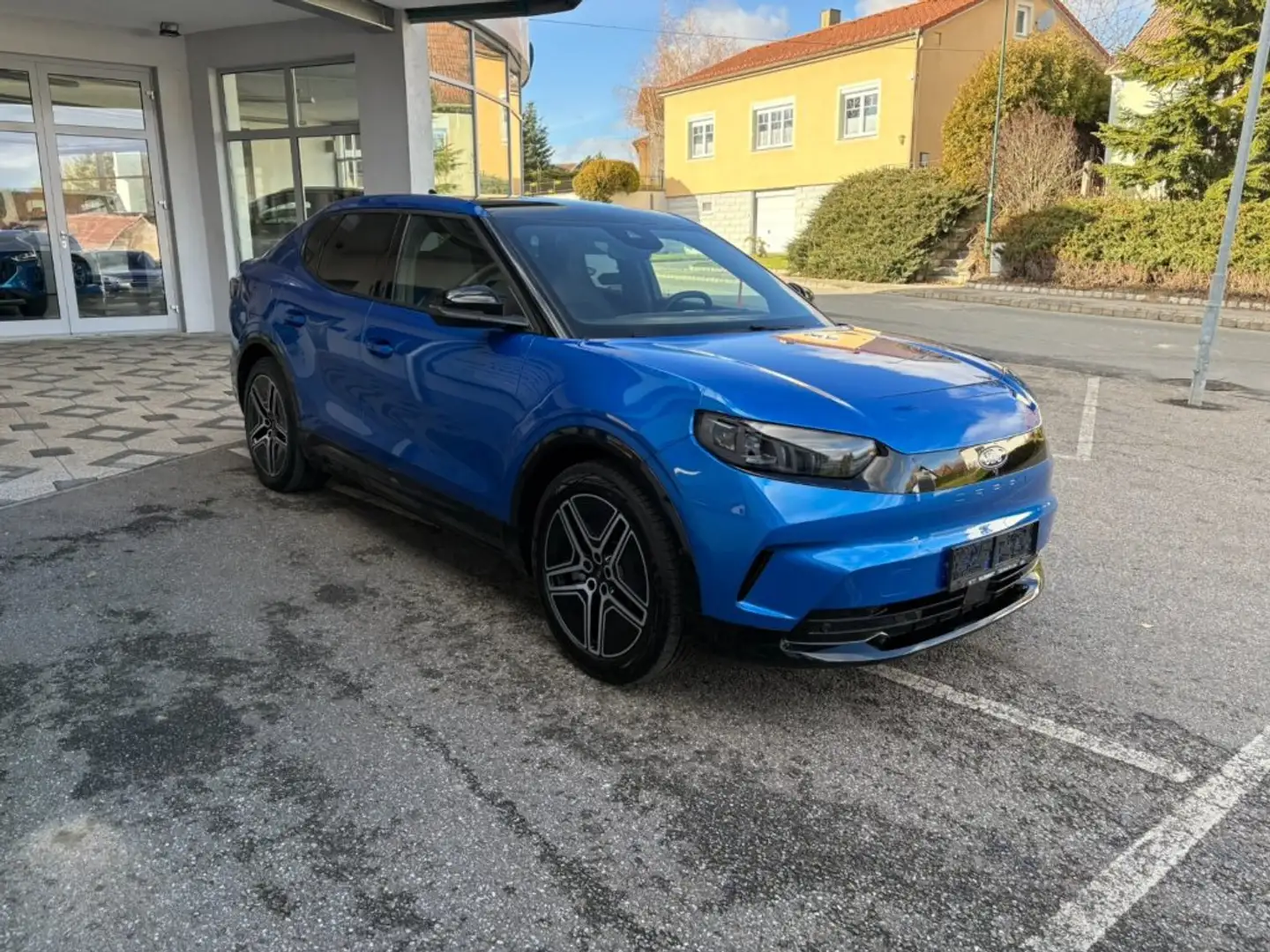 Ford Capri Premium Extended Range 77 kWh Blau - 2