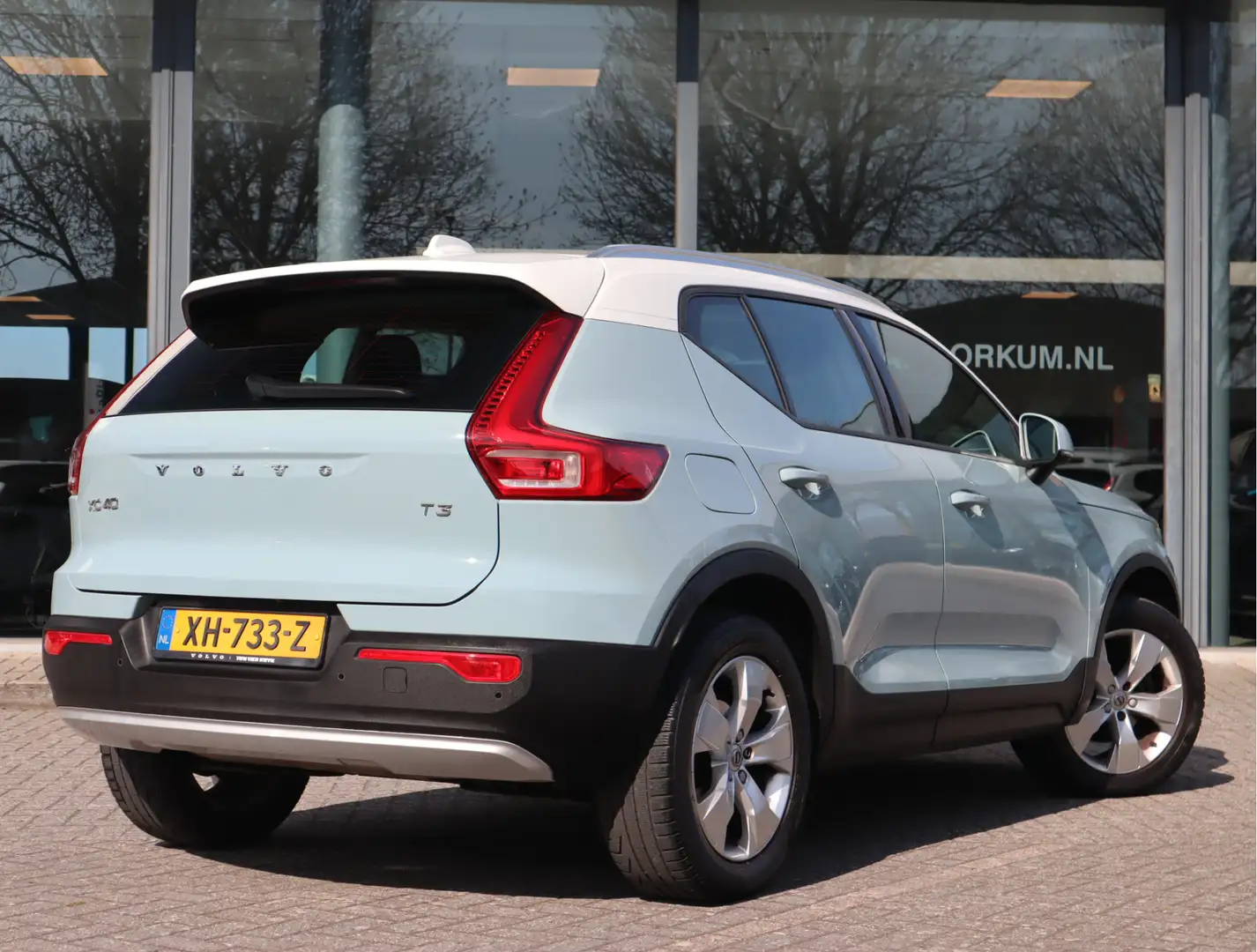 Volvo XC40 1.5 T3 Momentum / Panoramadak Bleu - 2