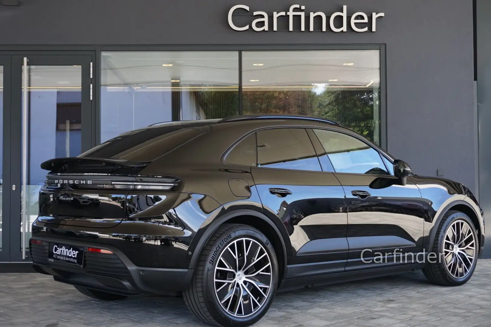 Porsche Macan 4 Electric Allrad*18-Wege, PANO,21Zoll Räder,Dach Schwarz - 2